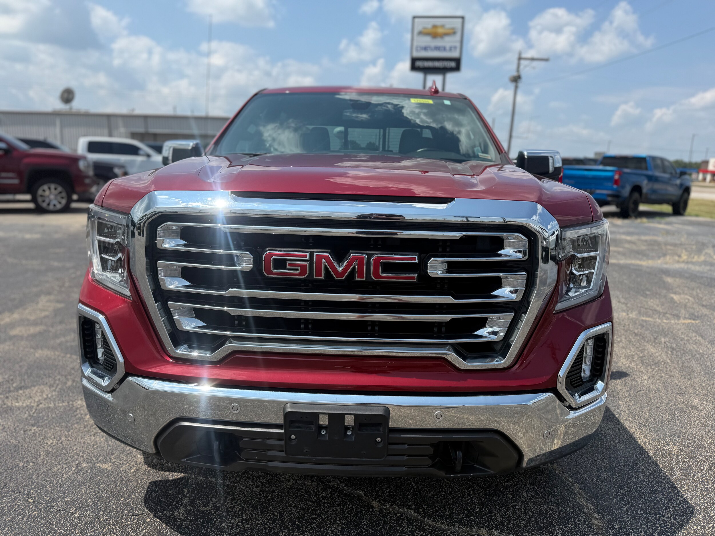 2020 Gmc Sierra 1500 SLT photo 2