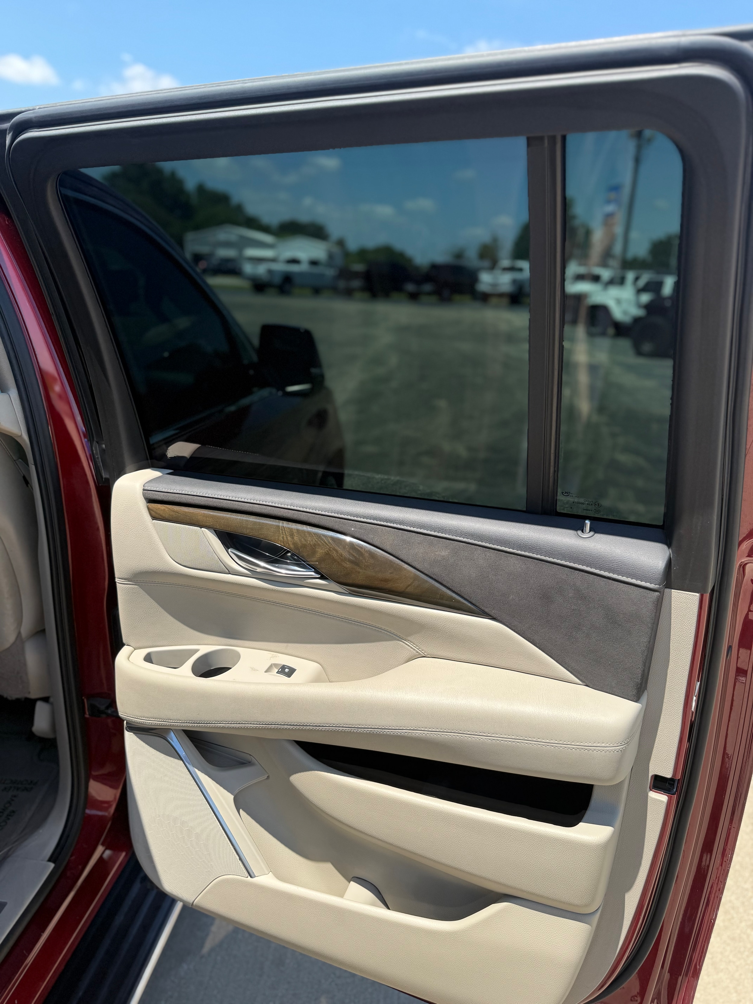 2020 Cadillac Escalade ESV Premium Luxury - Photo 12