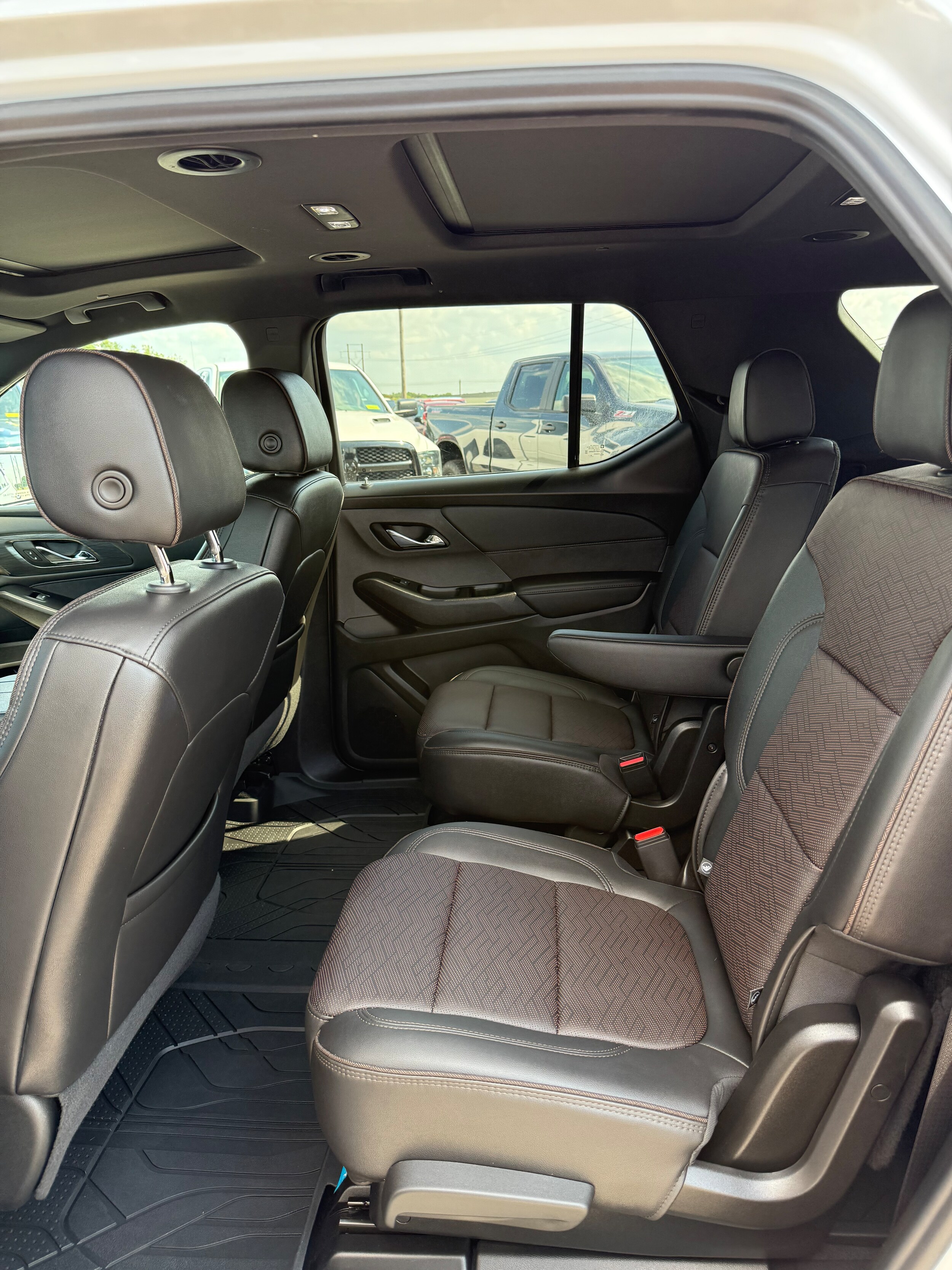 2023 Chevrolet Traverse High Country - Photo 32