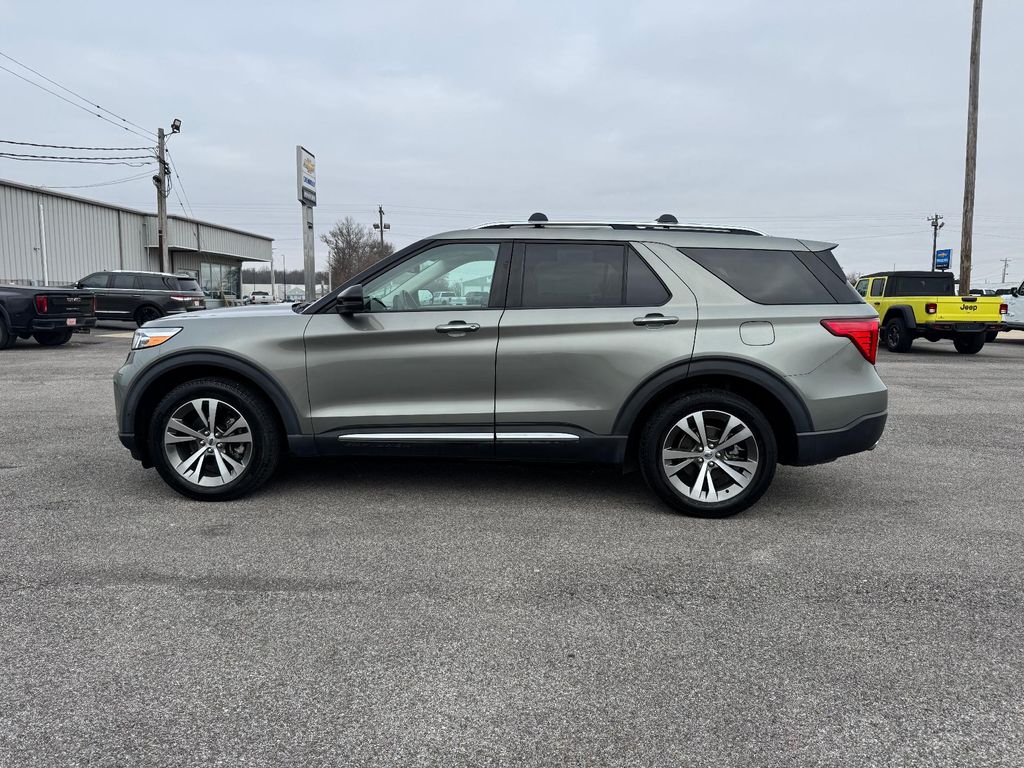 2020 Ford Explorer Platinum photo 4