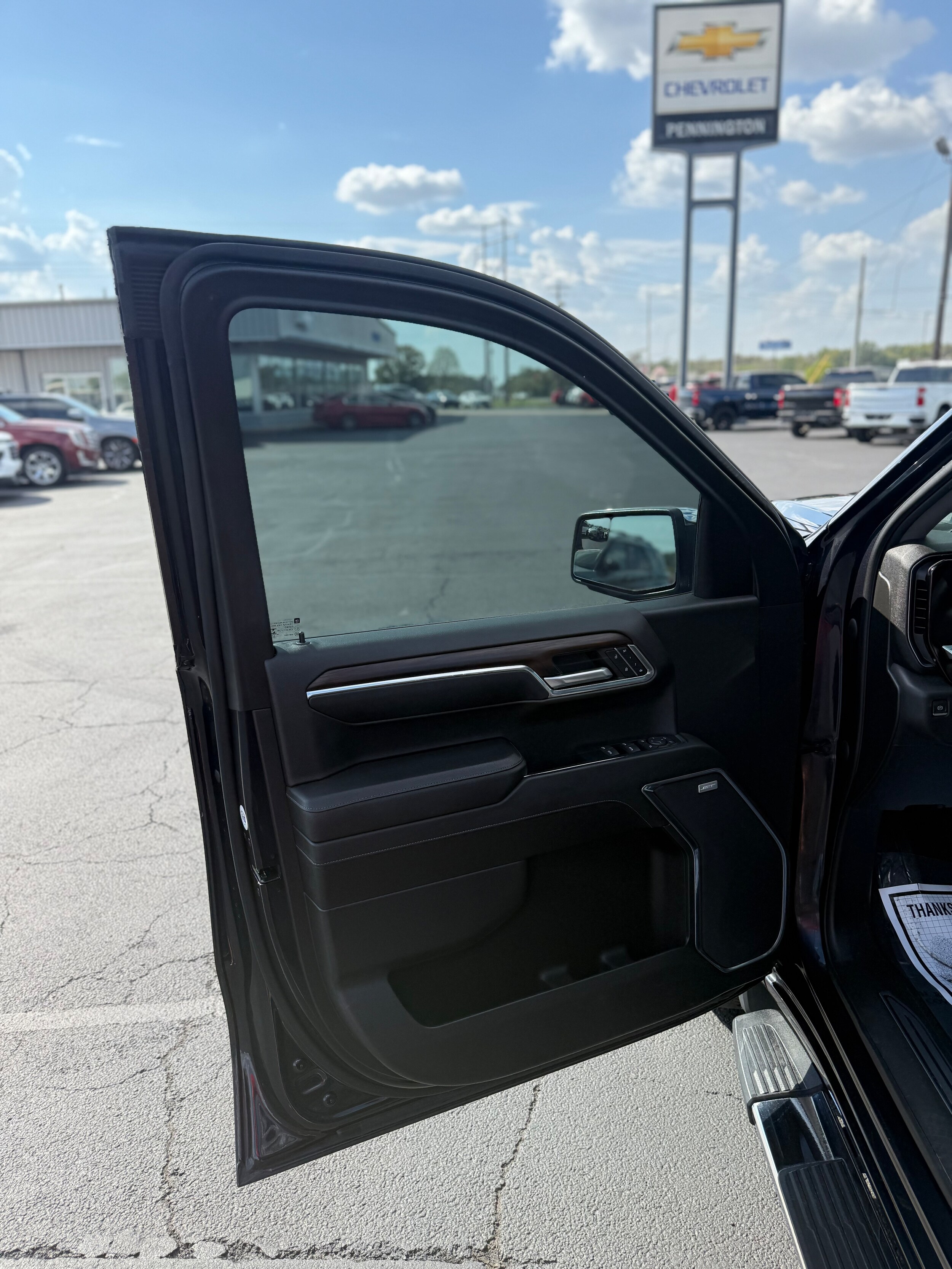 2023 GMC Sierra 1500 SLT - Photo 15