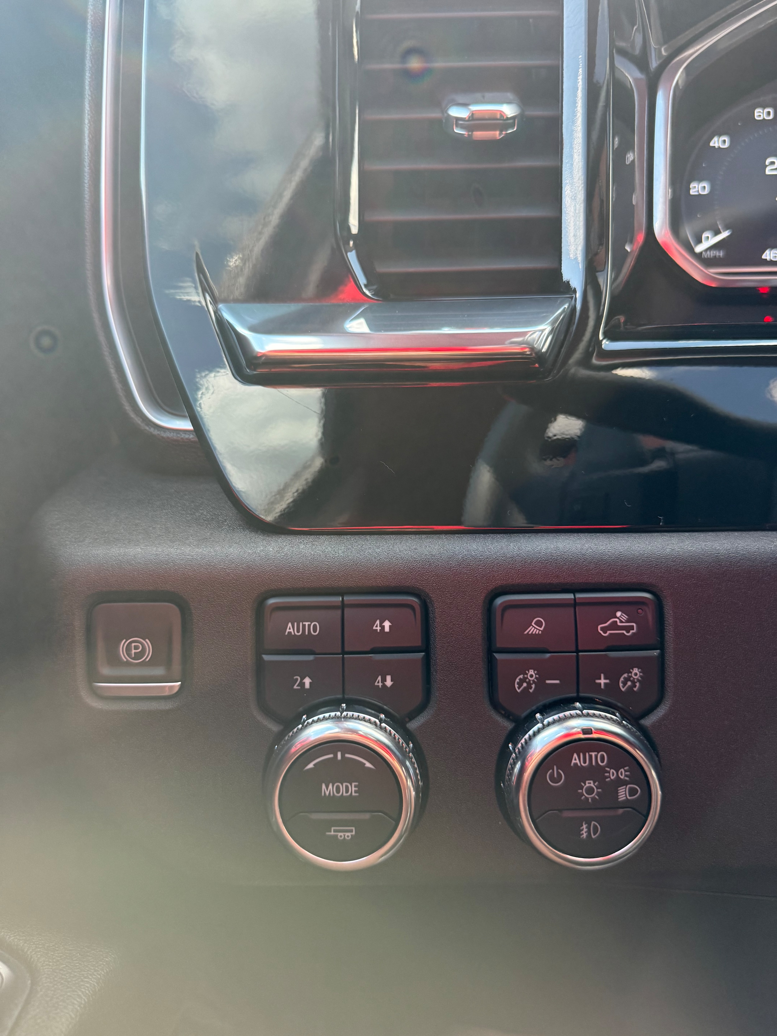 2023 GMC Sierra 1500 SLT - Photo 16