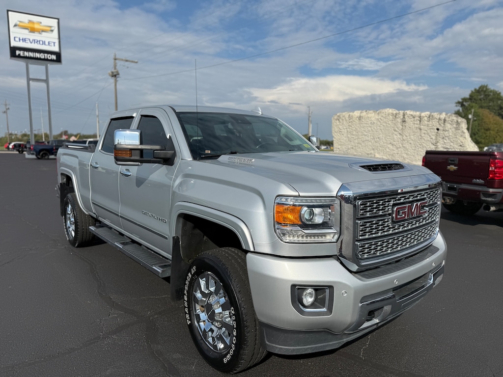 Used 2019 GMC Sierra 2500 HD Denali Truck