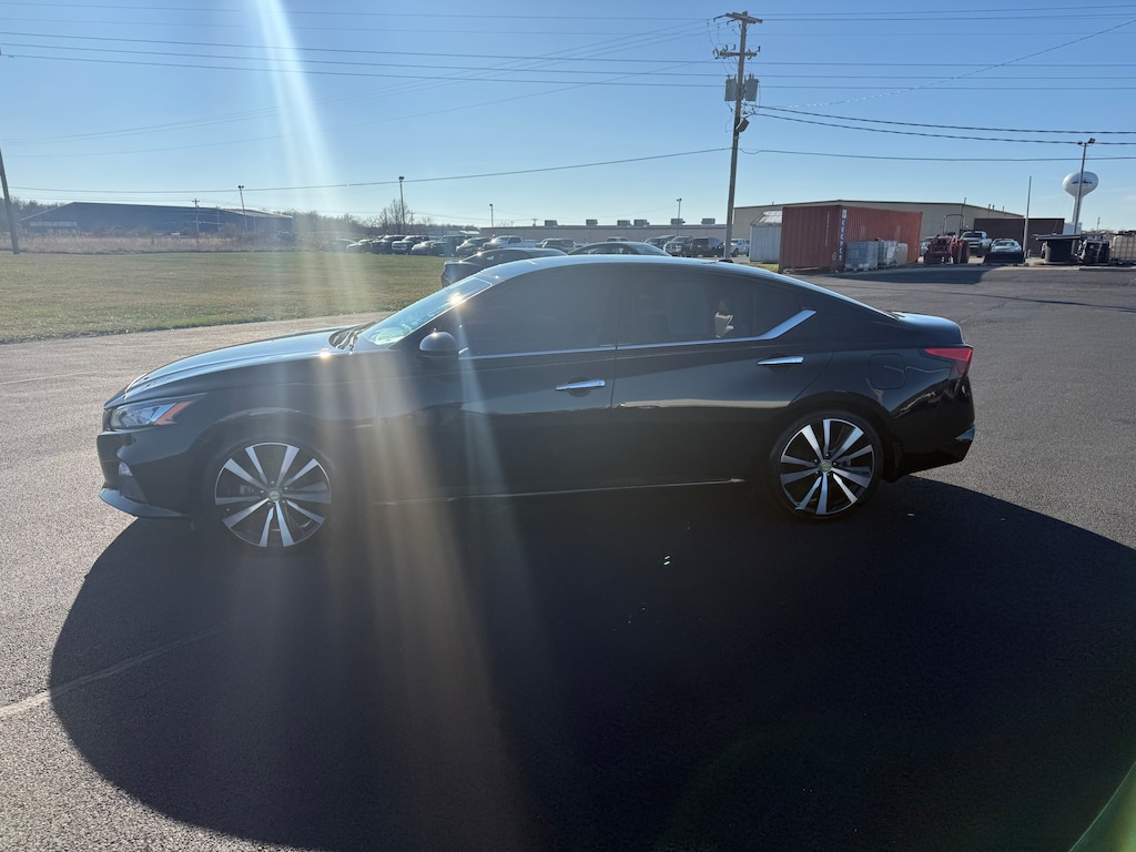 Used 2019 Nissan Altima 2.5 Platinum