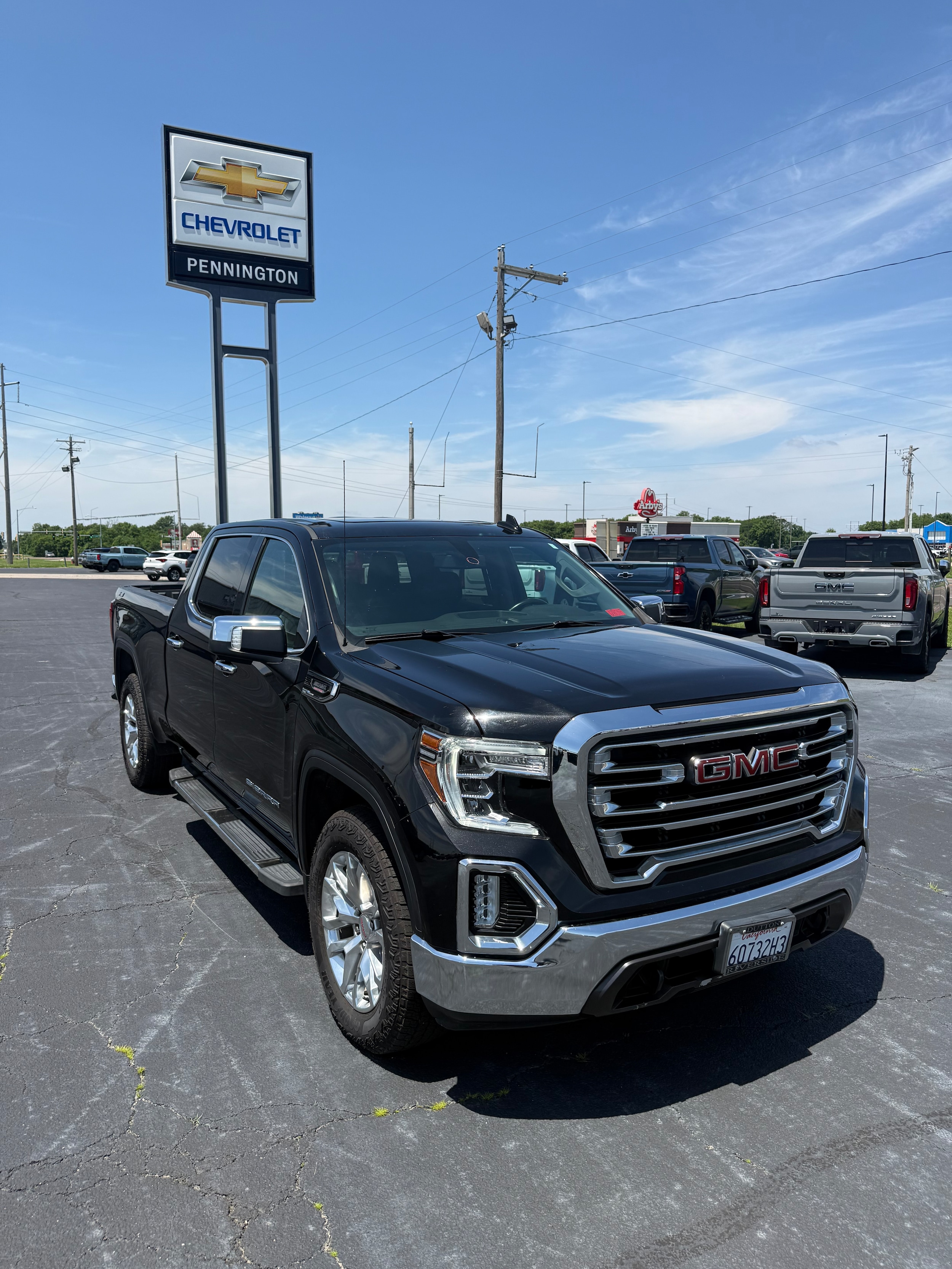 2021 GMC Sierra 4WD Crew Cab Short Box SLT's photo