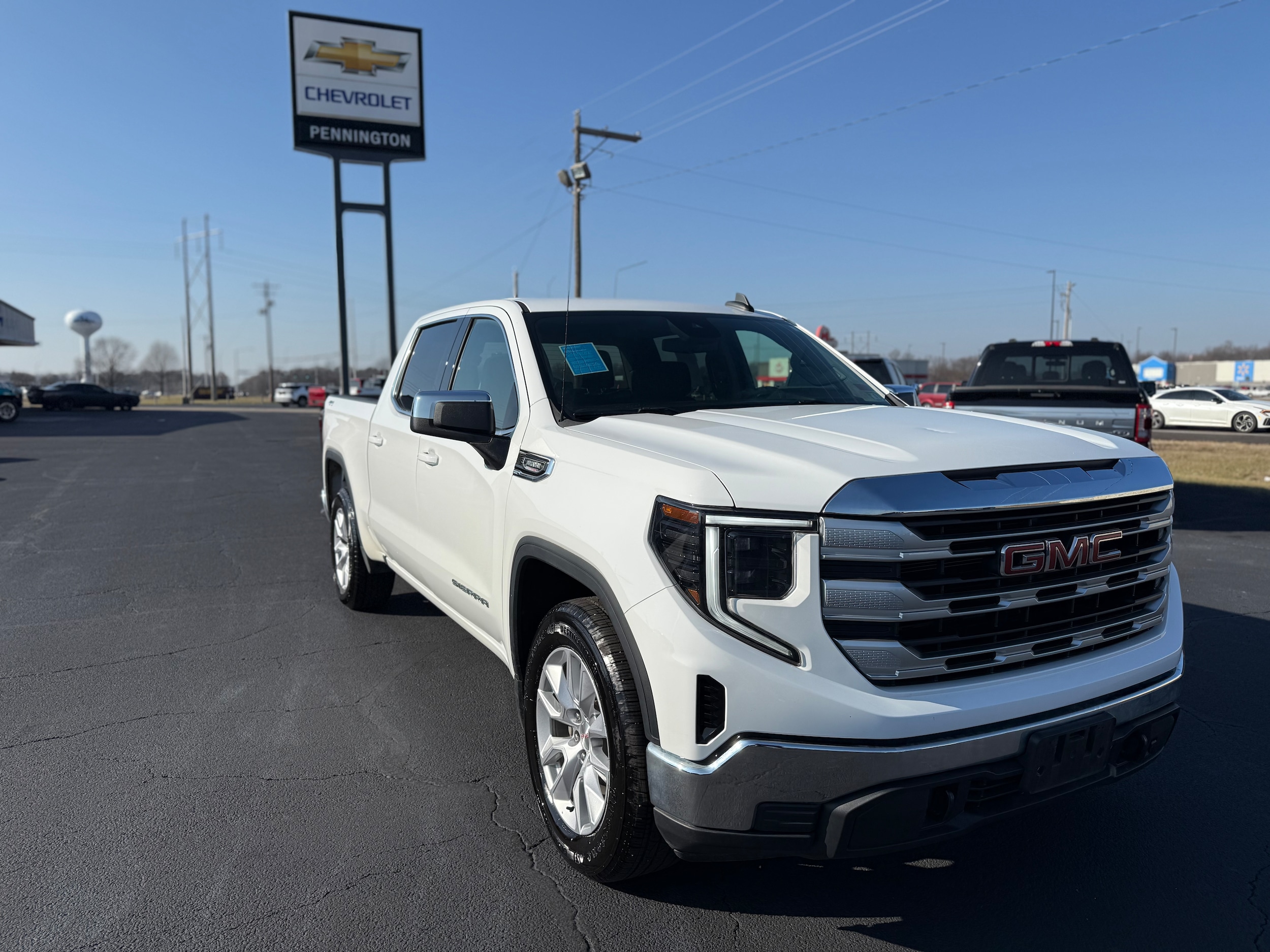 2023 GMC Sierra SLE's photo