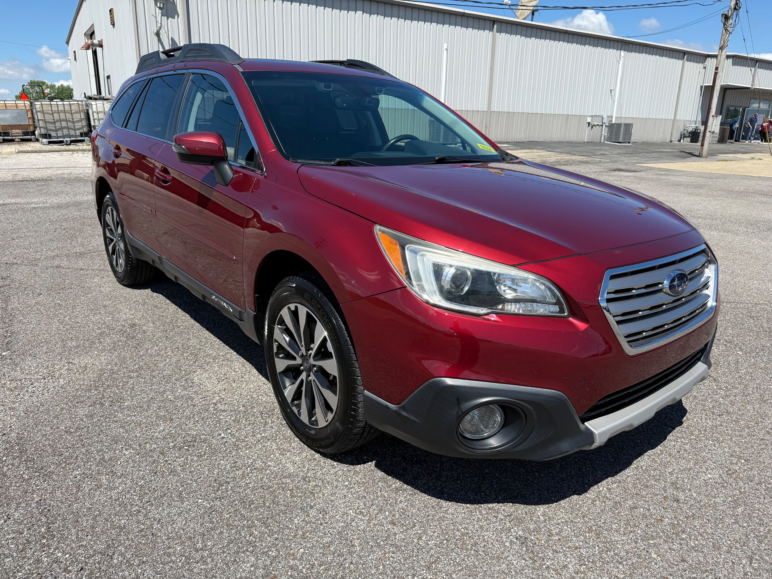 2017 Subaru Outback Limited photo 3