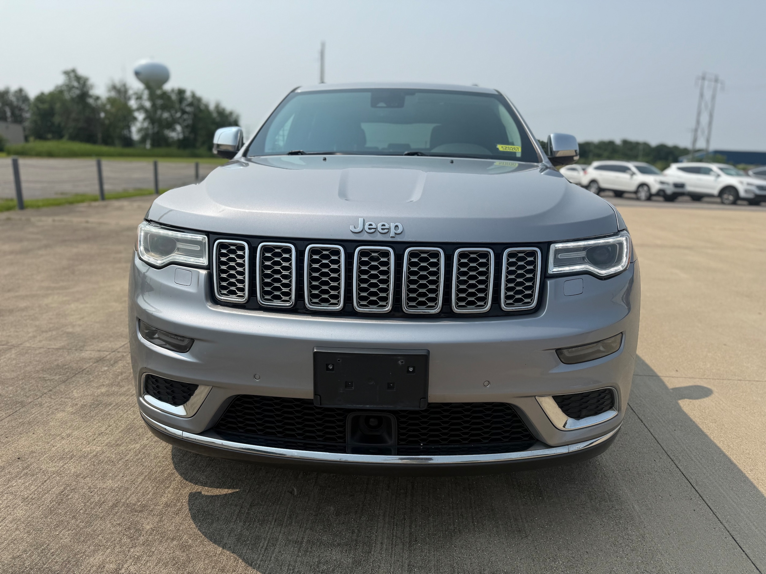 Used 2018 Jeep Grand Cherokee Summit with VIN 1C4RJFJG3JC418670 for sale in Salem, IL