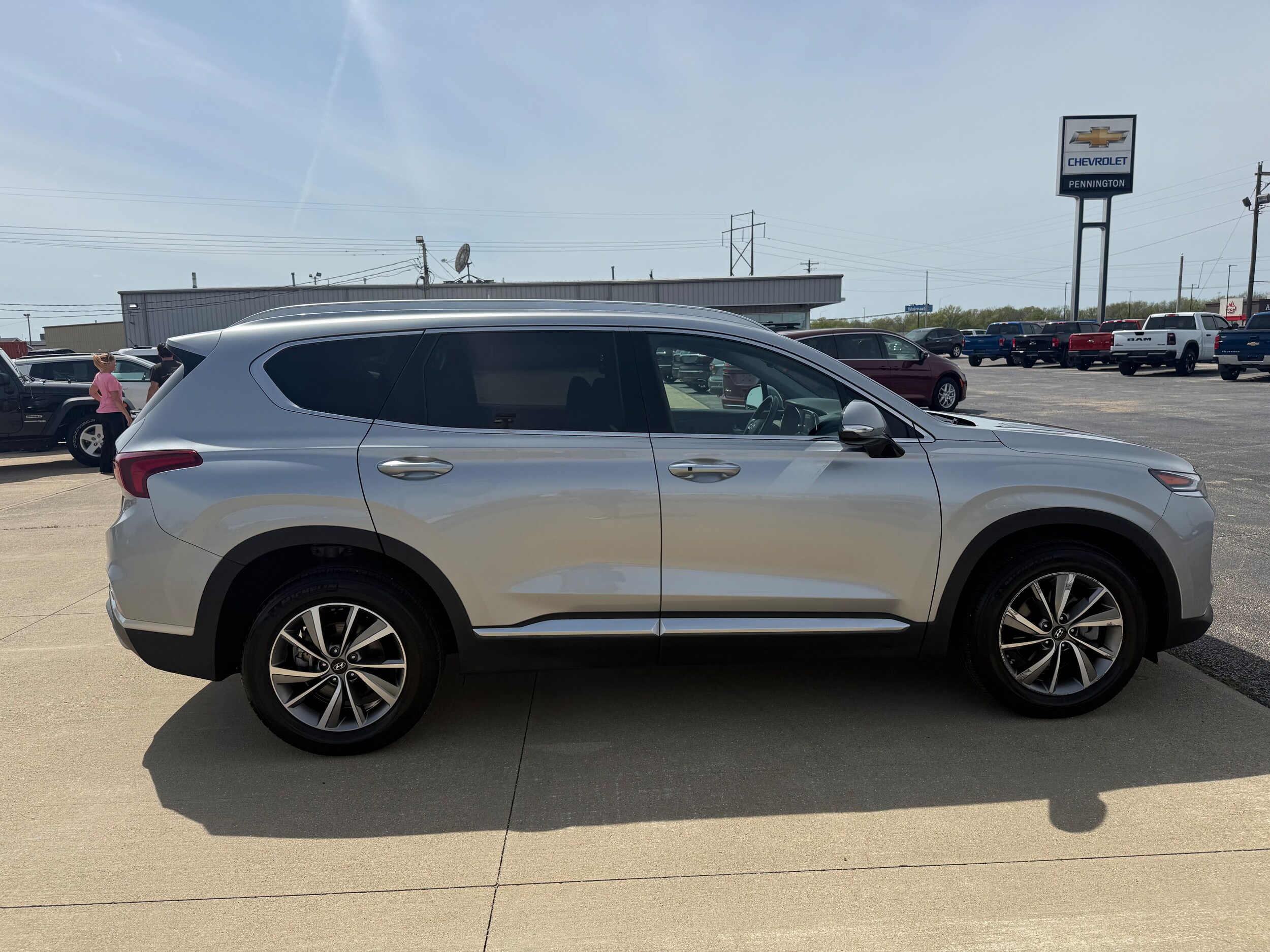 2020 Hyundai Santa Fe SEL photo 4