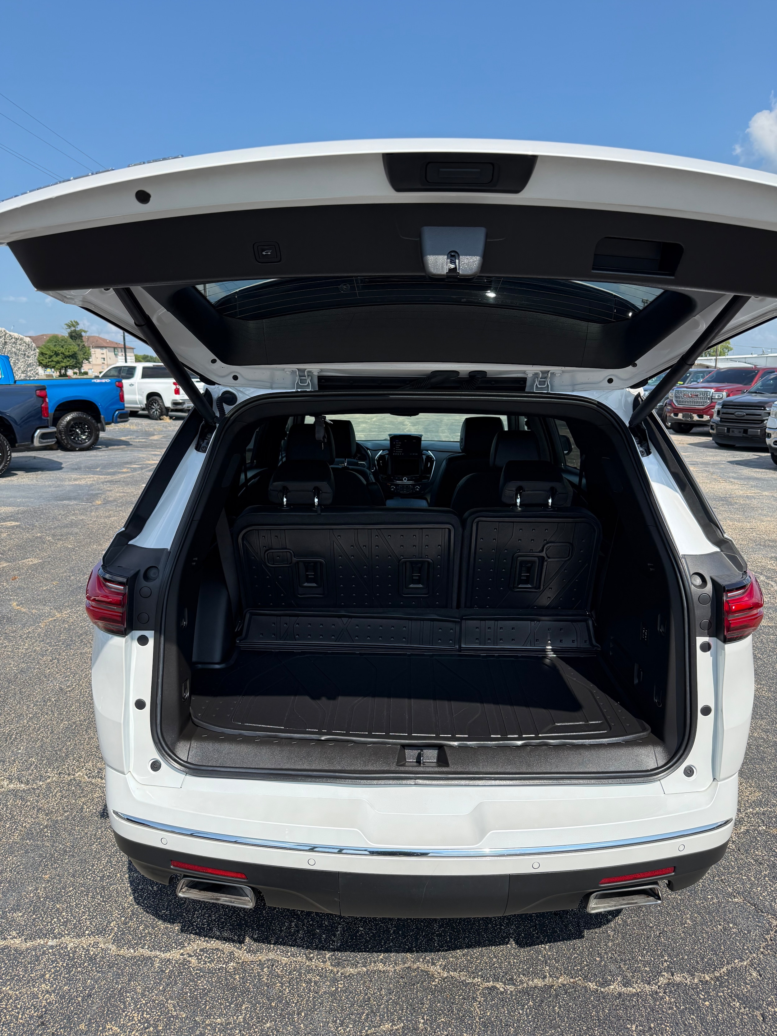 2023 Chevrolet Traverse High Country - Photo 15