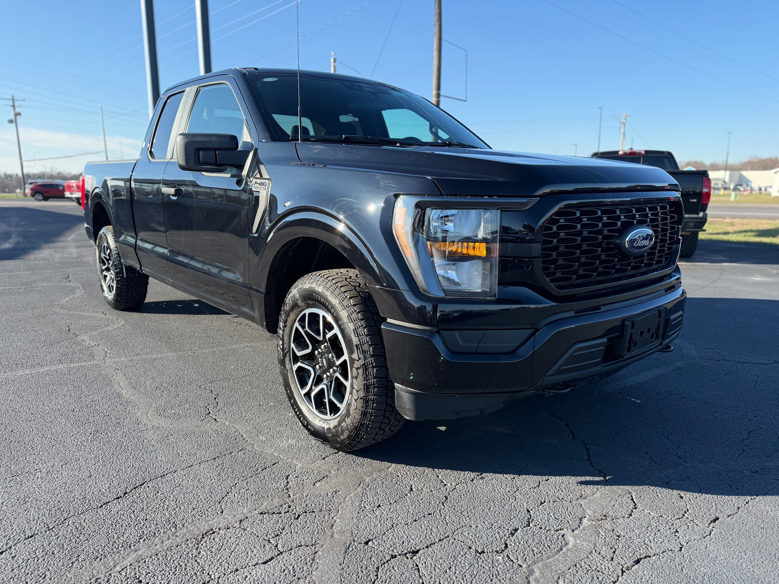 2023 Ford F-150 XL's photo
