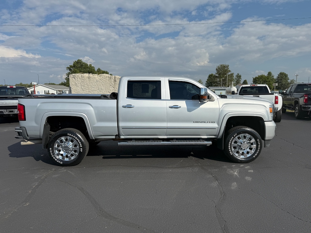 Used 2019 GMC Sierra 2500 HD Denali Truck