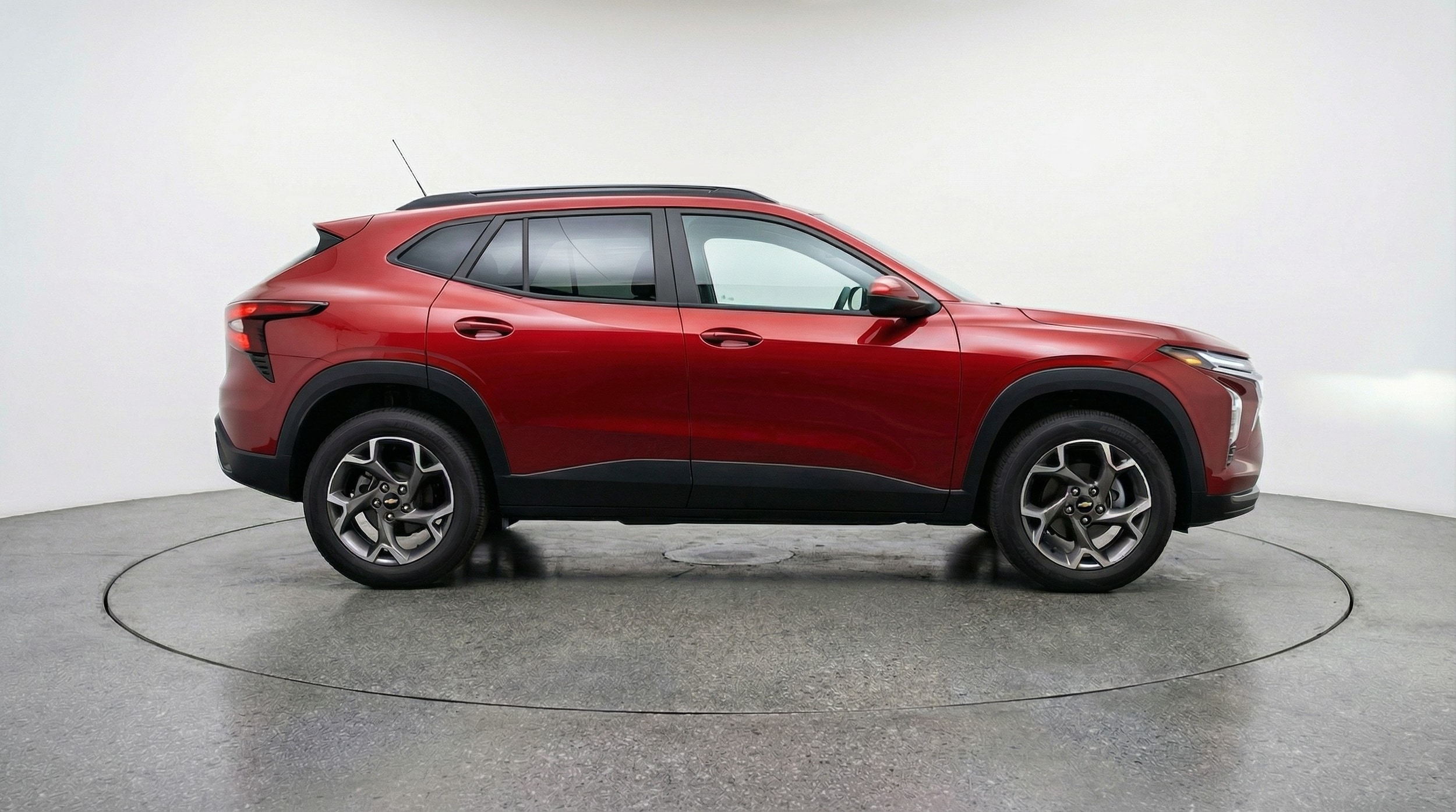 Thumbnail: 2025 Chevrolet Trax - 8