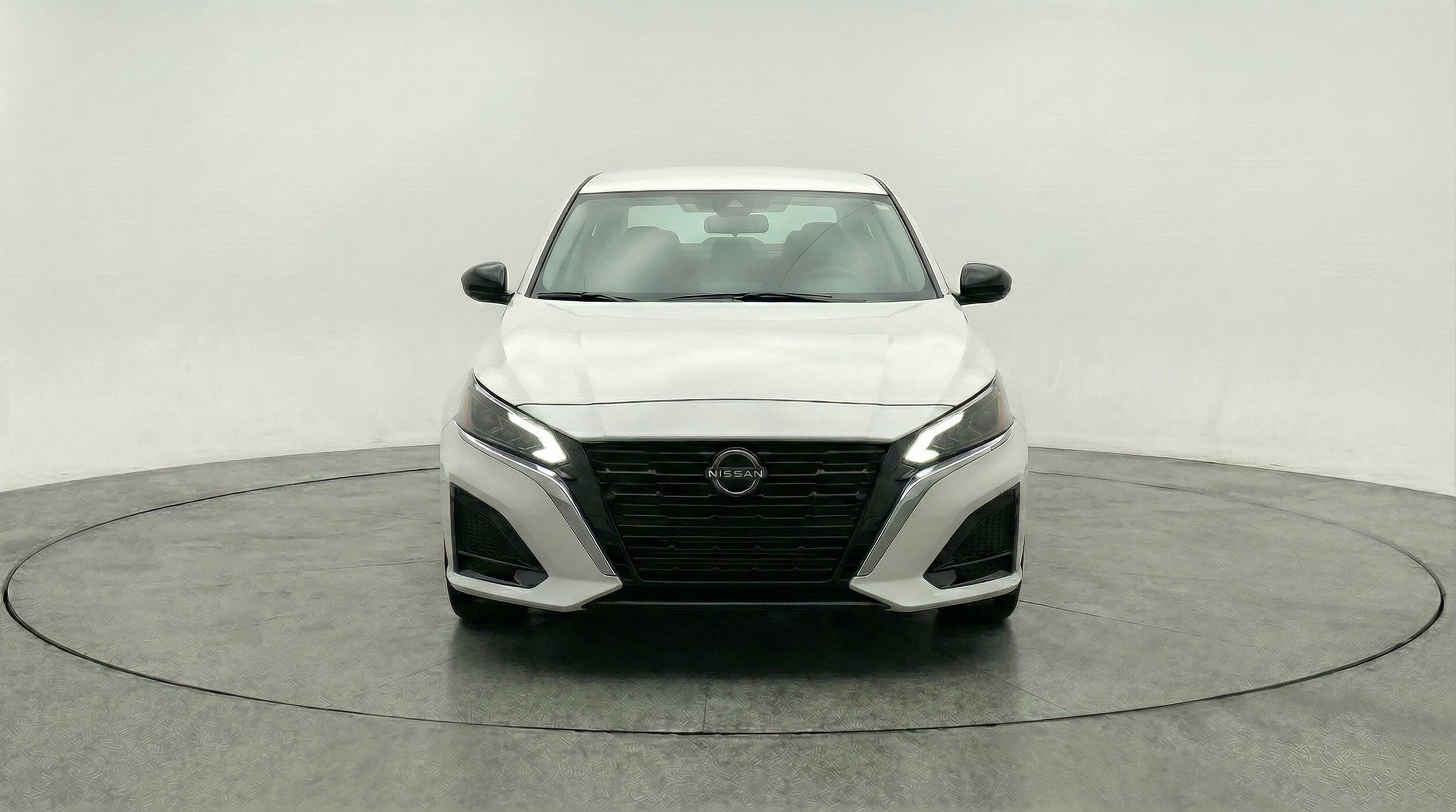 Thumbnail: 2025 Nissan Altima - 2