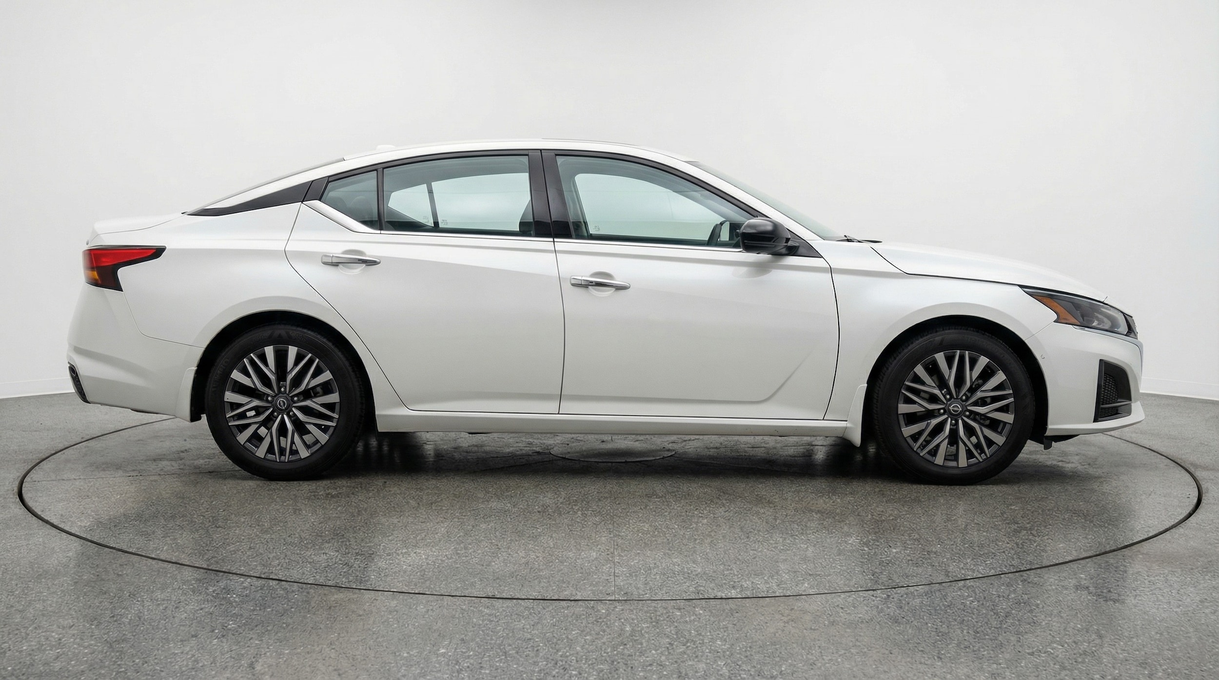 Thumbnail: 2025 Nissan Altima - 8