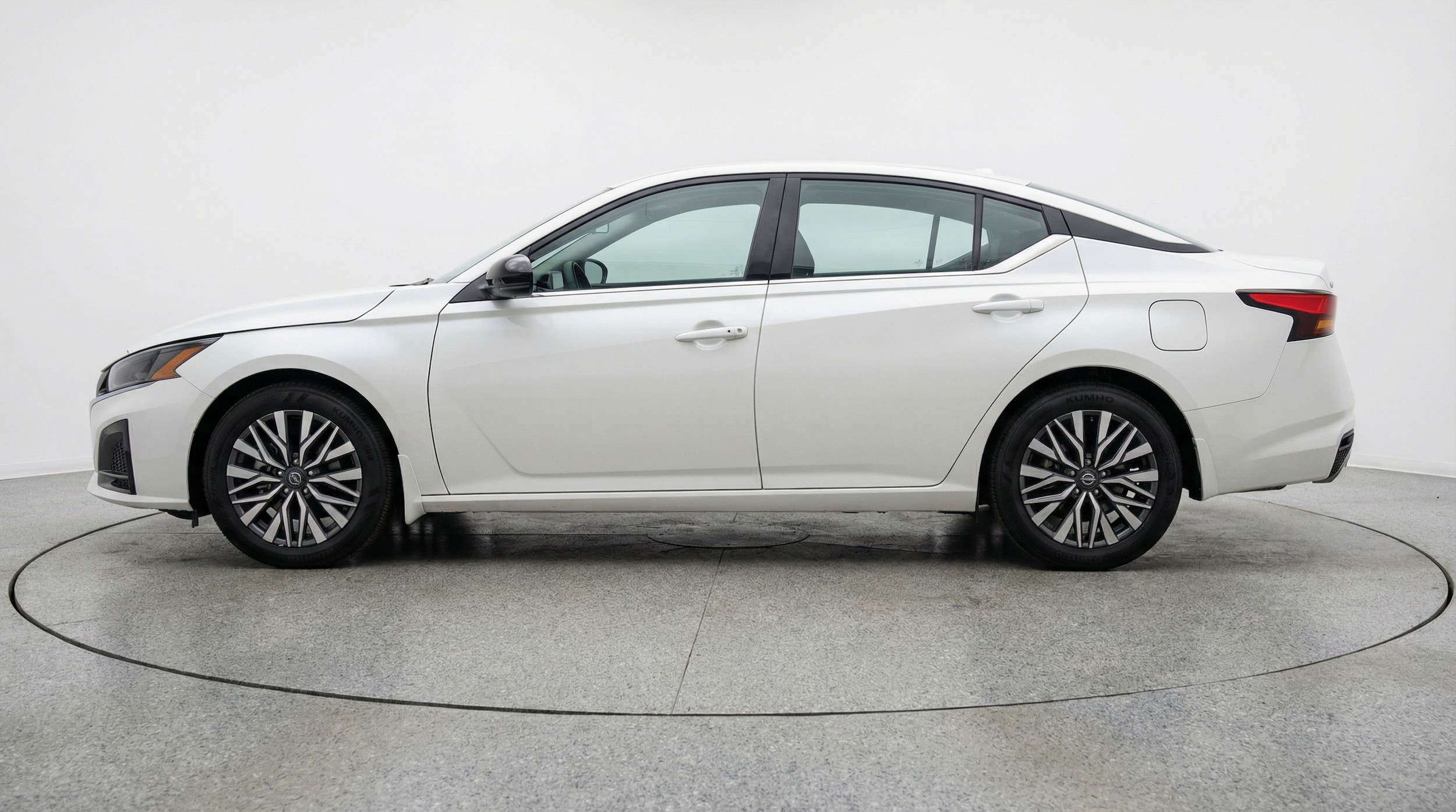 Thumbnail: 2025 Nissan Altima - 4