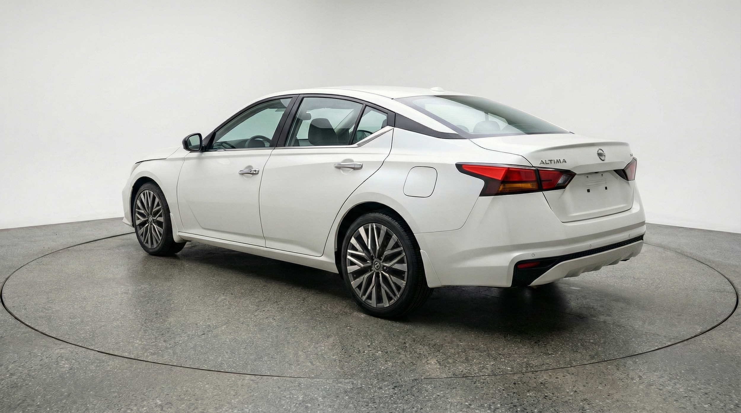 Thumbnail: 2025 Nissan Altima - 5