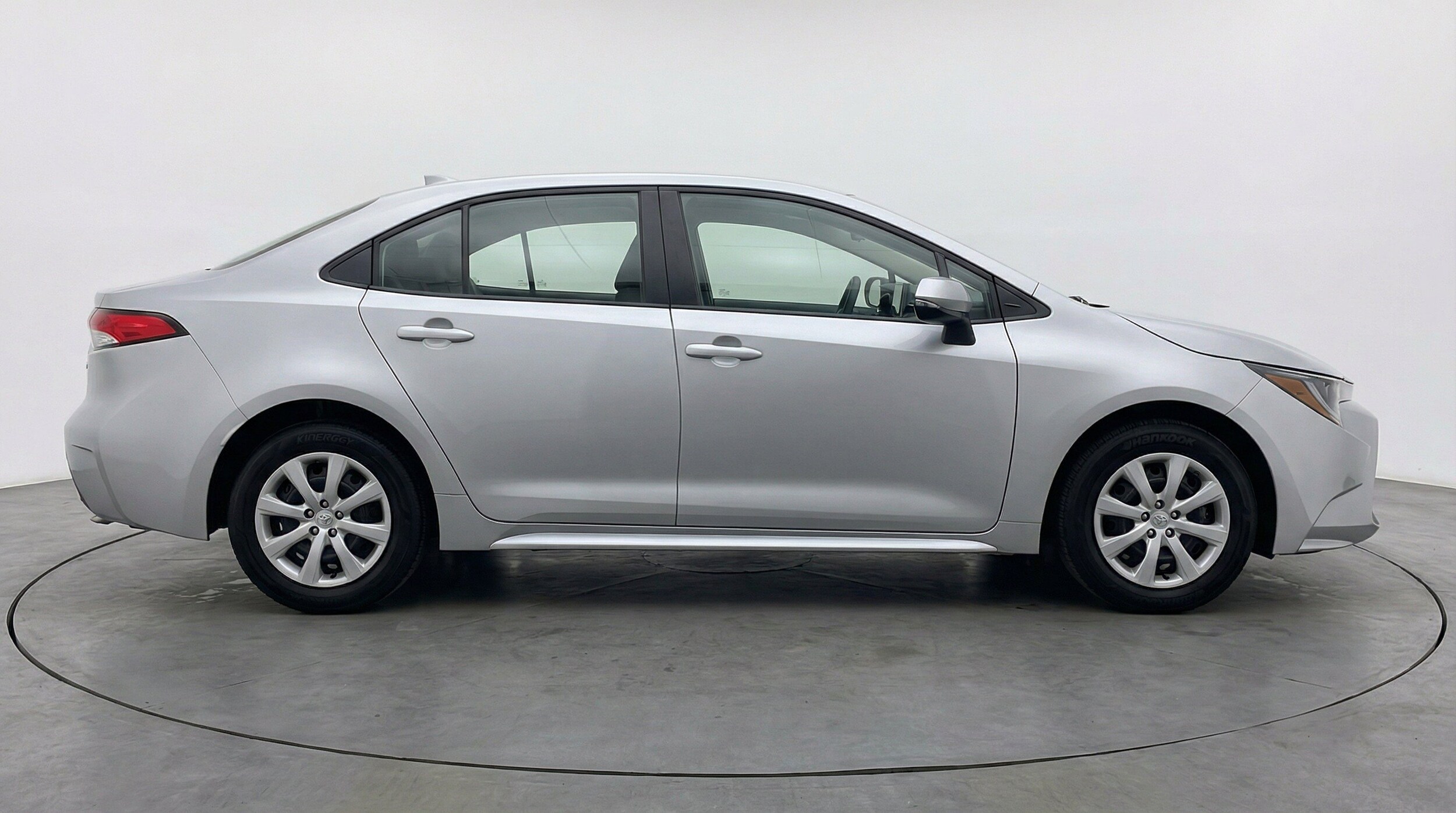 Thumbnail: 2025 Toyota Corolla - 11