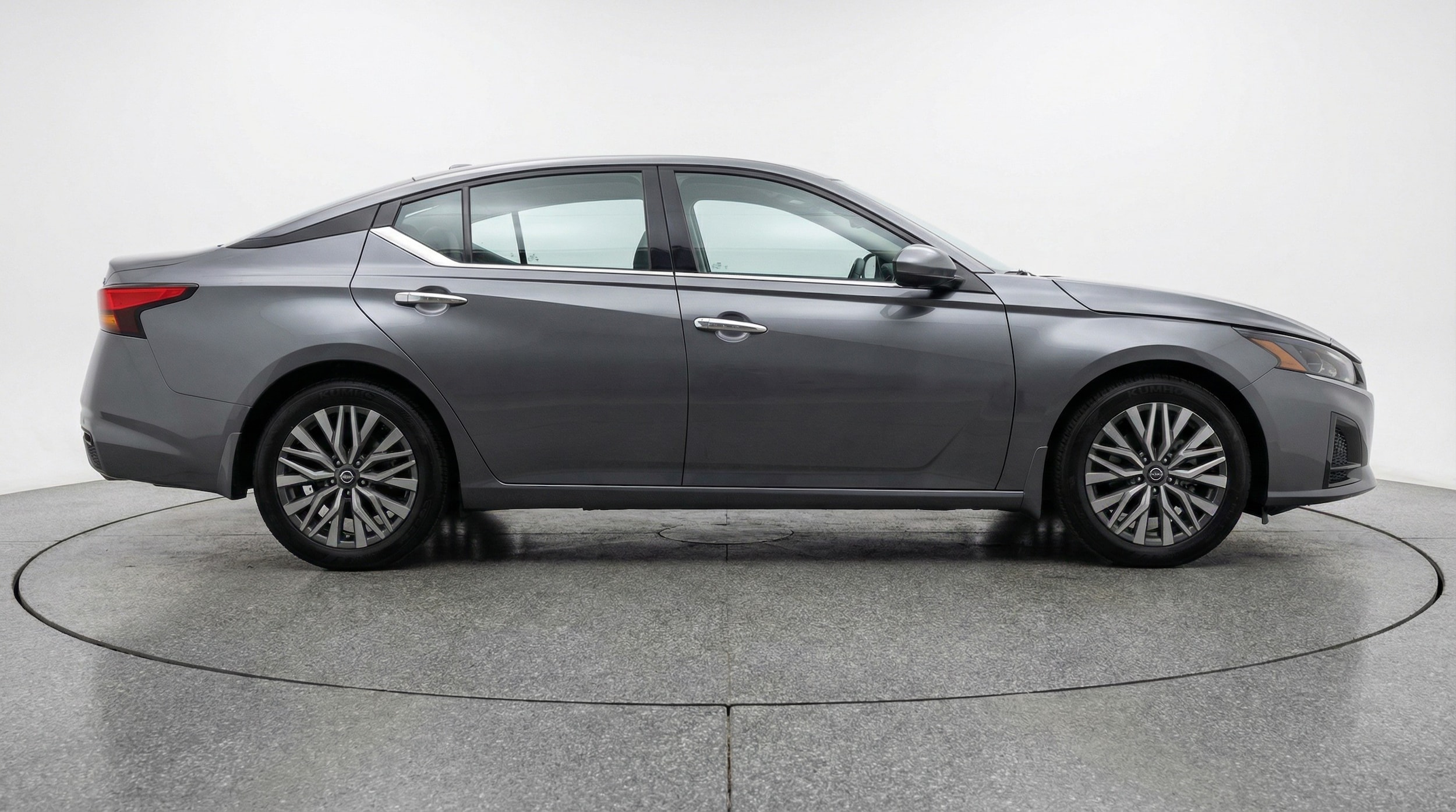 Thumbnail: 2025 Nissan Altima - 8