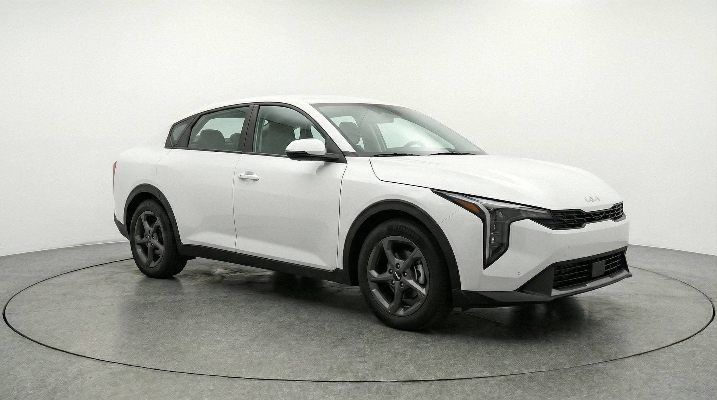 Thumbnail: 2025 Kia K4 - 1