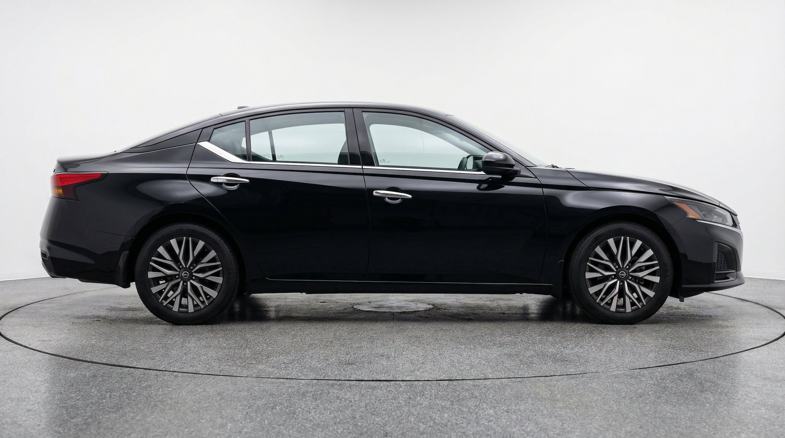 Thumbnail: 2025 Nissan Altima - 11