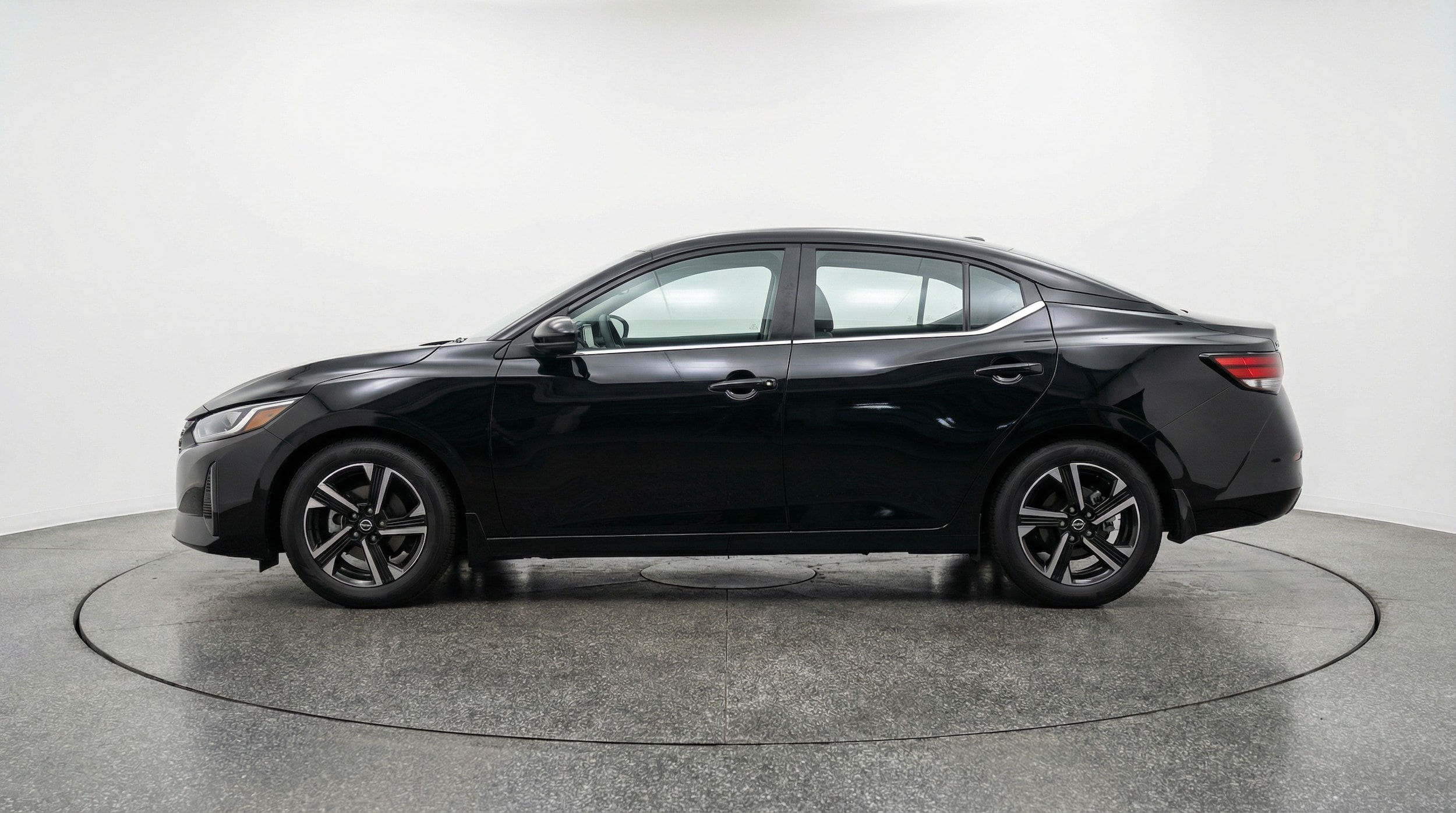 Thumbnail: 2025 Nissan Sentra - 4