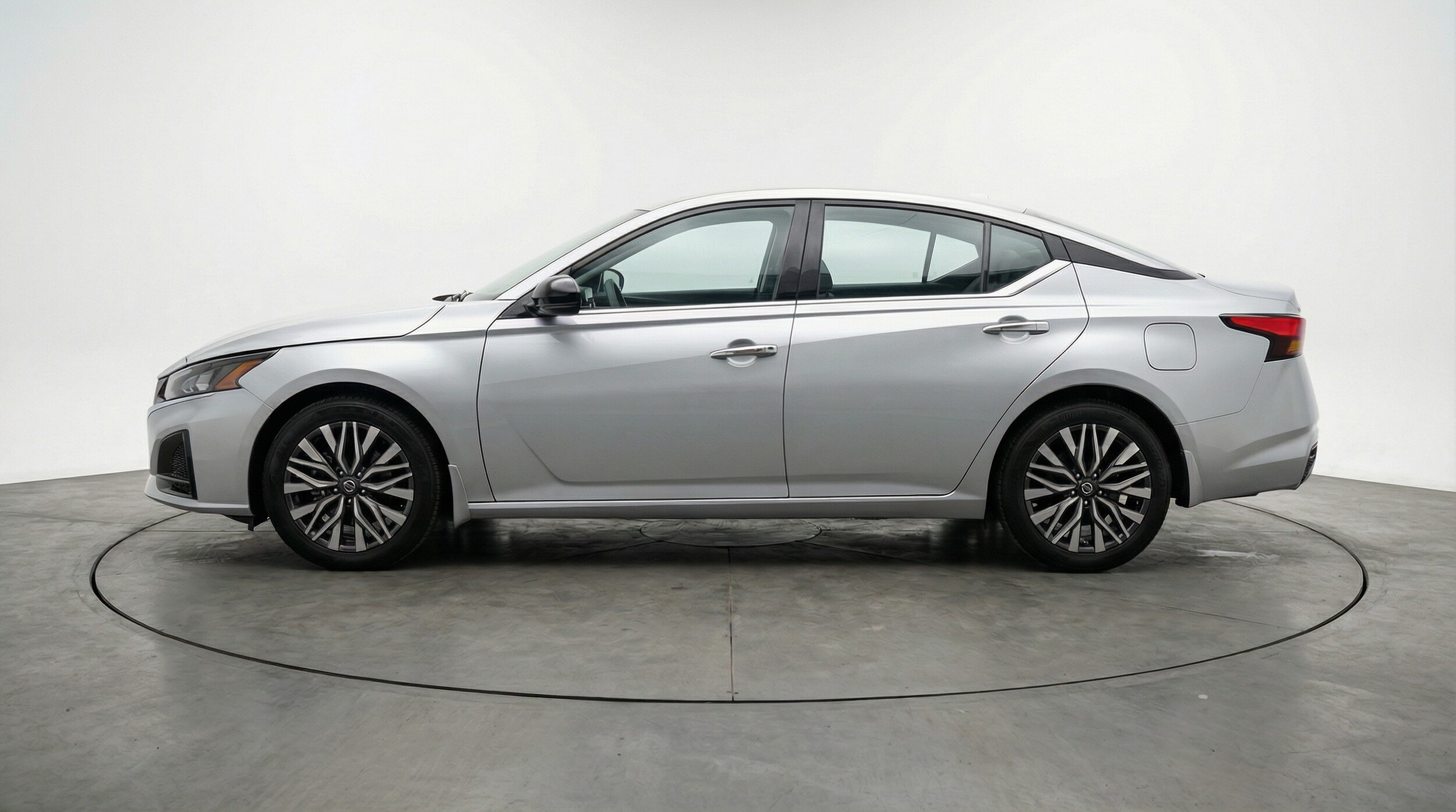 Thumbnail: 2025 Nissan Altima - 4