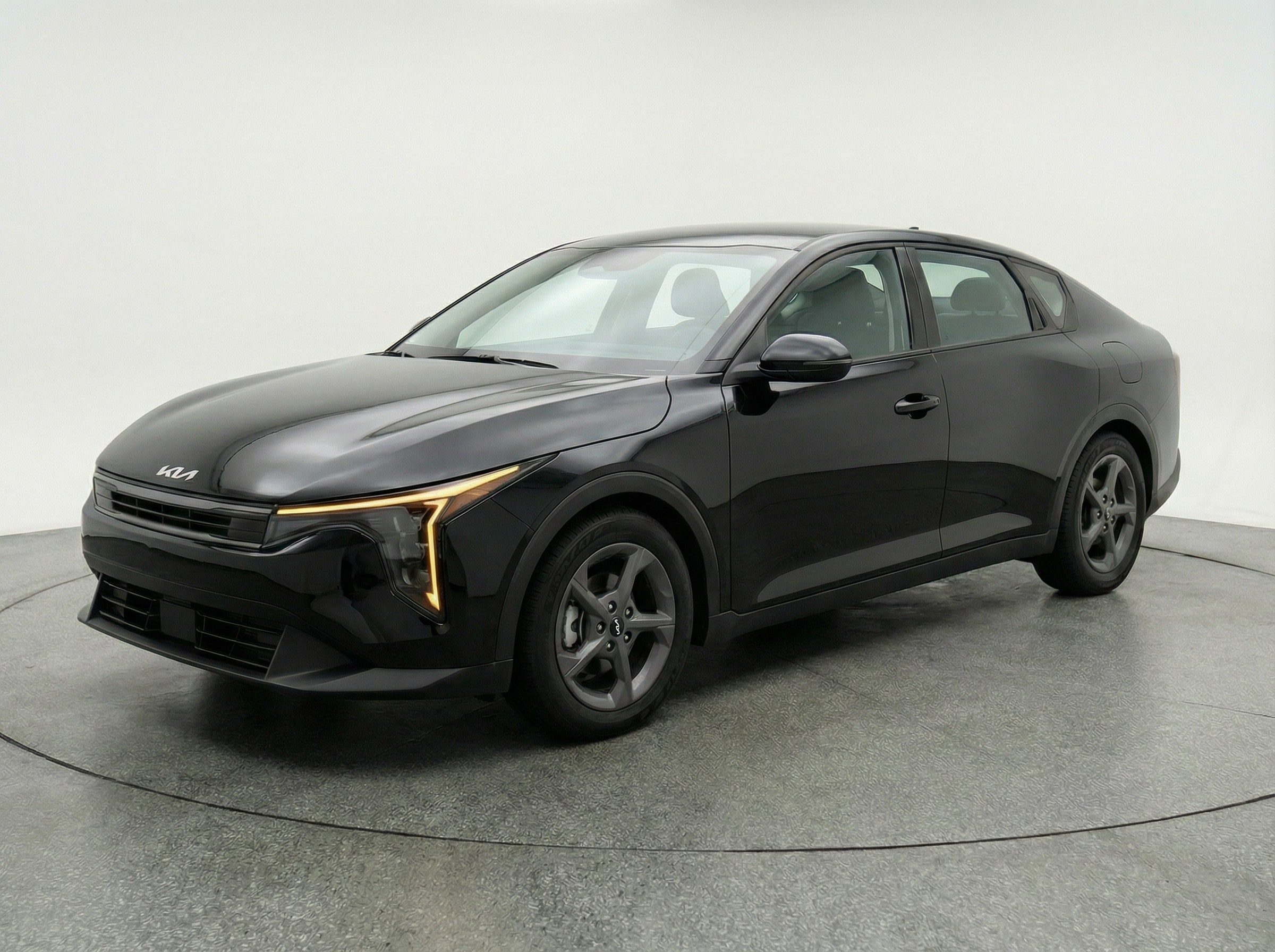 Thumbnail: 2025 Kia K4 - 3