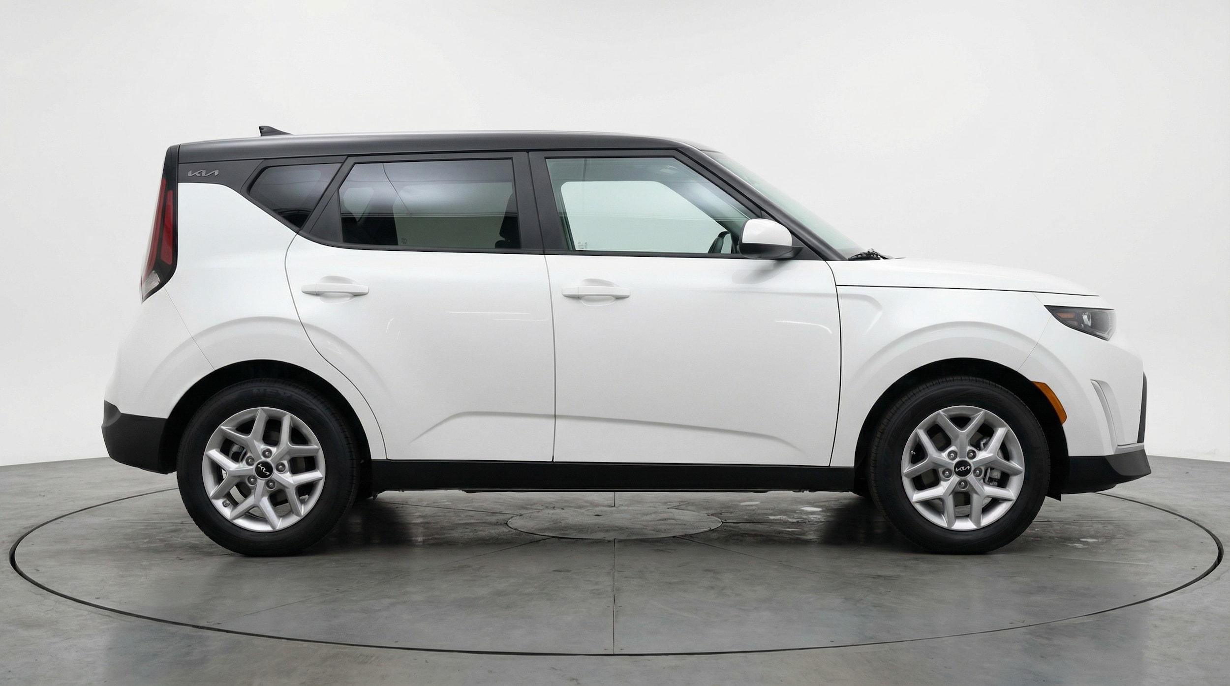 Thumbnail: 2025 Kia Soul - 8