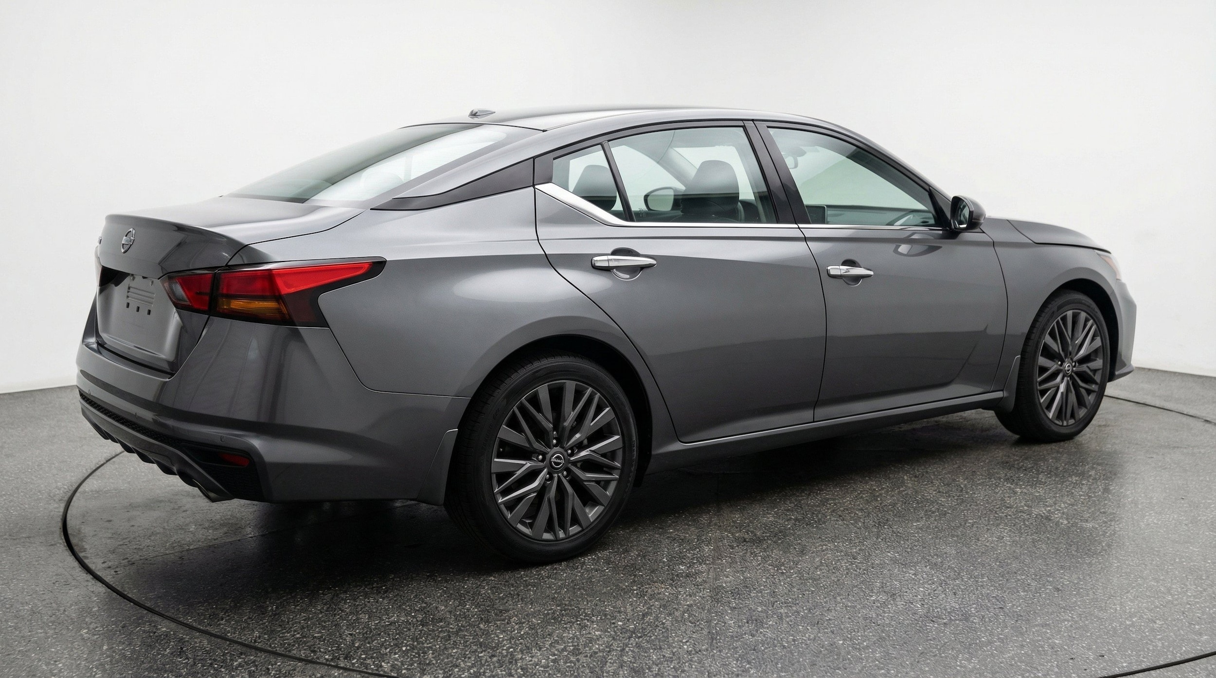 Thumbnail: 2025 Nissan Altima - 9
