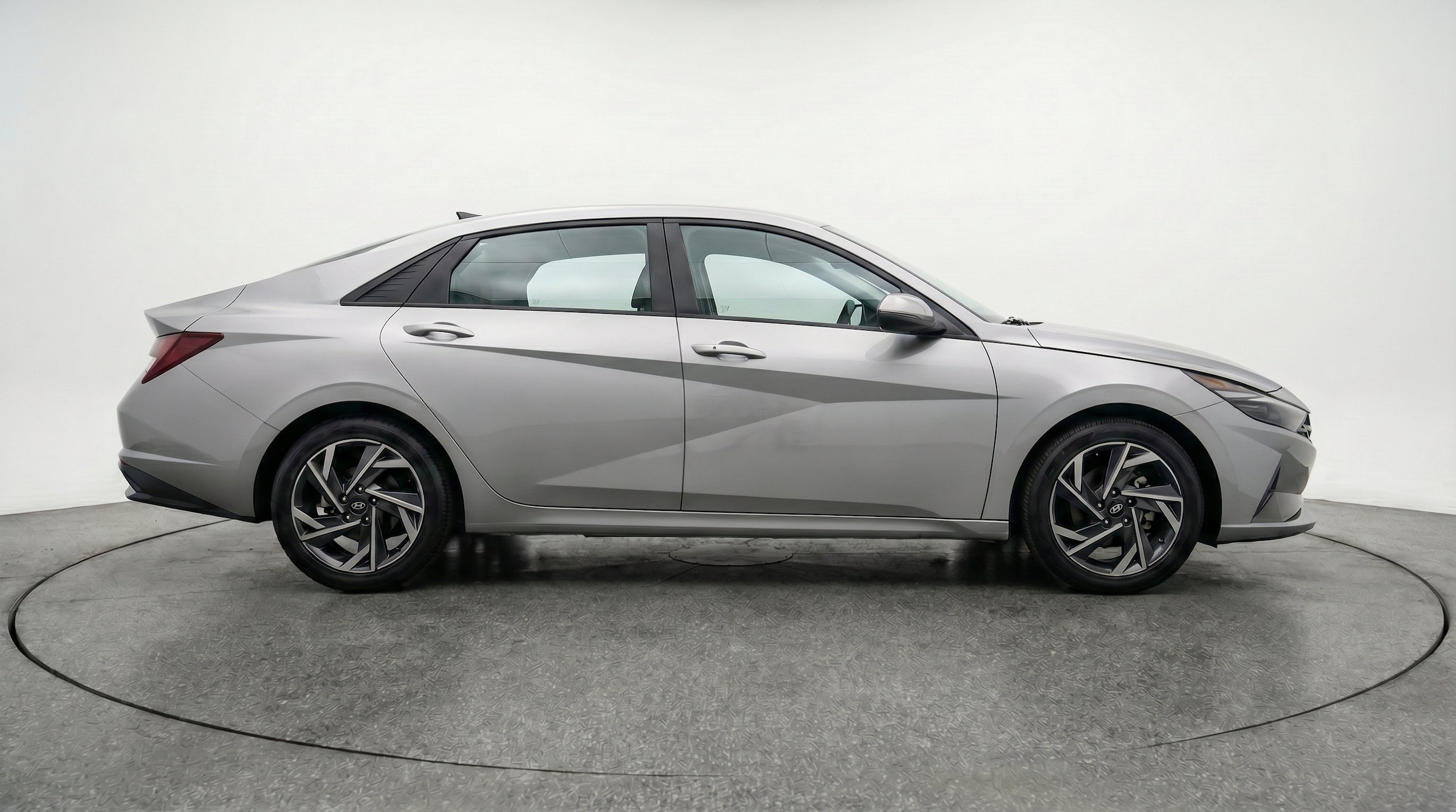 Thumbnail: 2025 Hyundai Elantra - 11