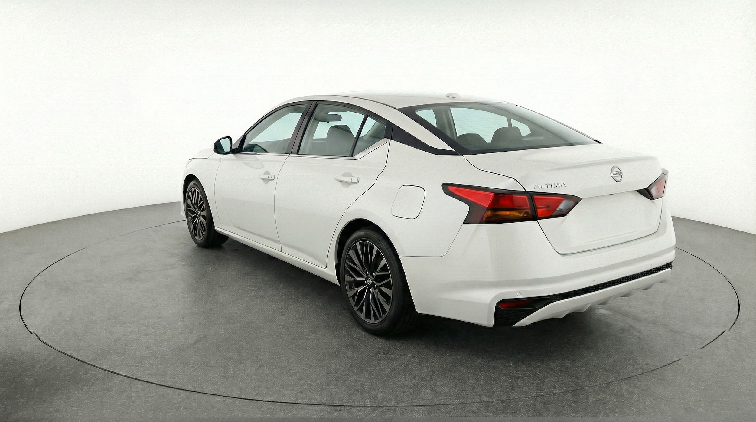 Thumbnail: 2025 Nissan Altima - 5