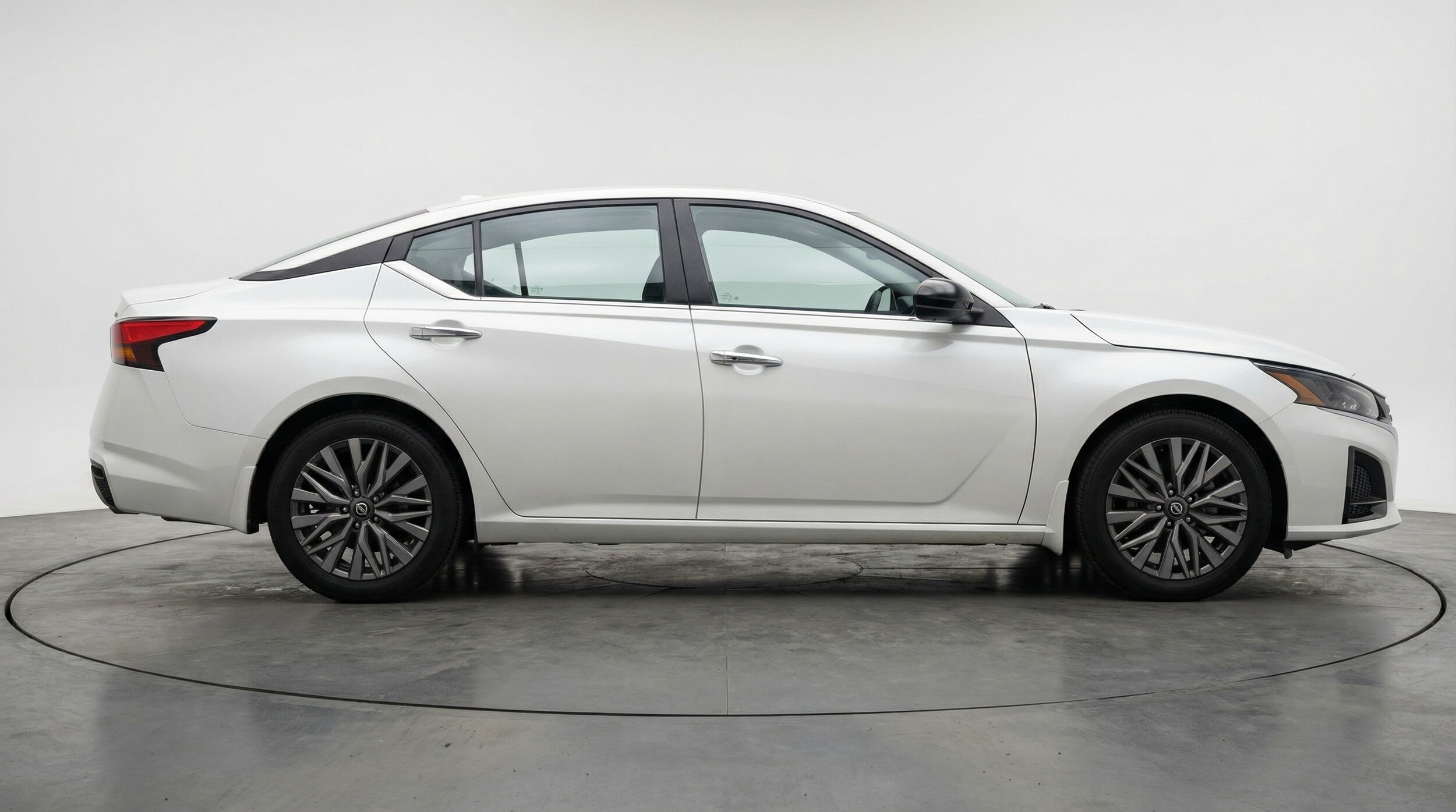 Thumbnail: 2025 Nissan Altima - 8