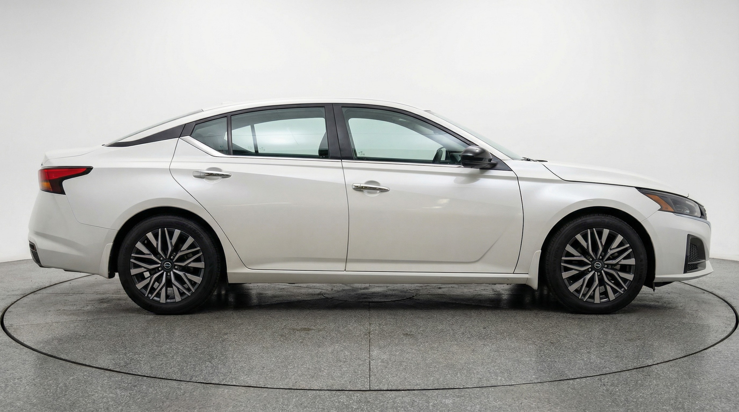 Thumbnail: 2025 Nissan Altima - 8