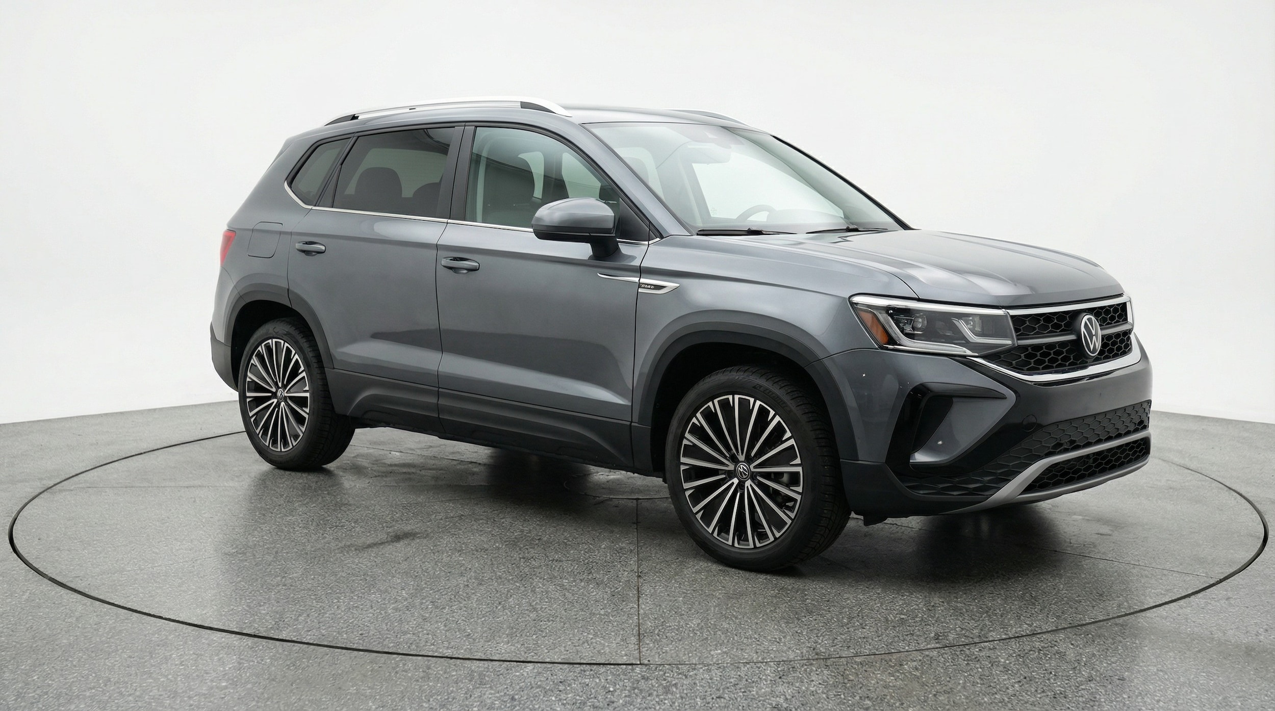 Thumbnail: 2025 Volkswagen Taos - 1