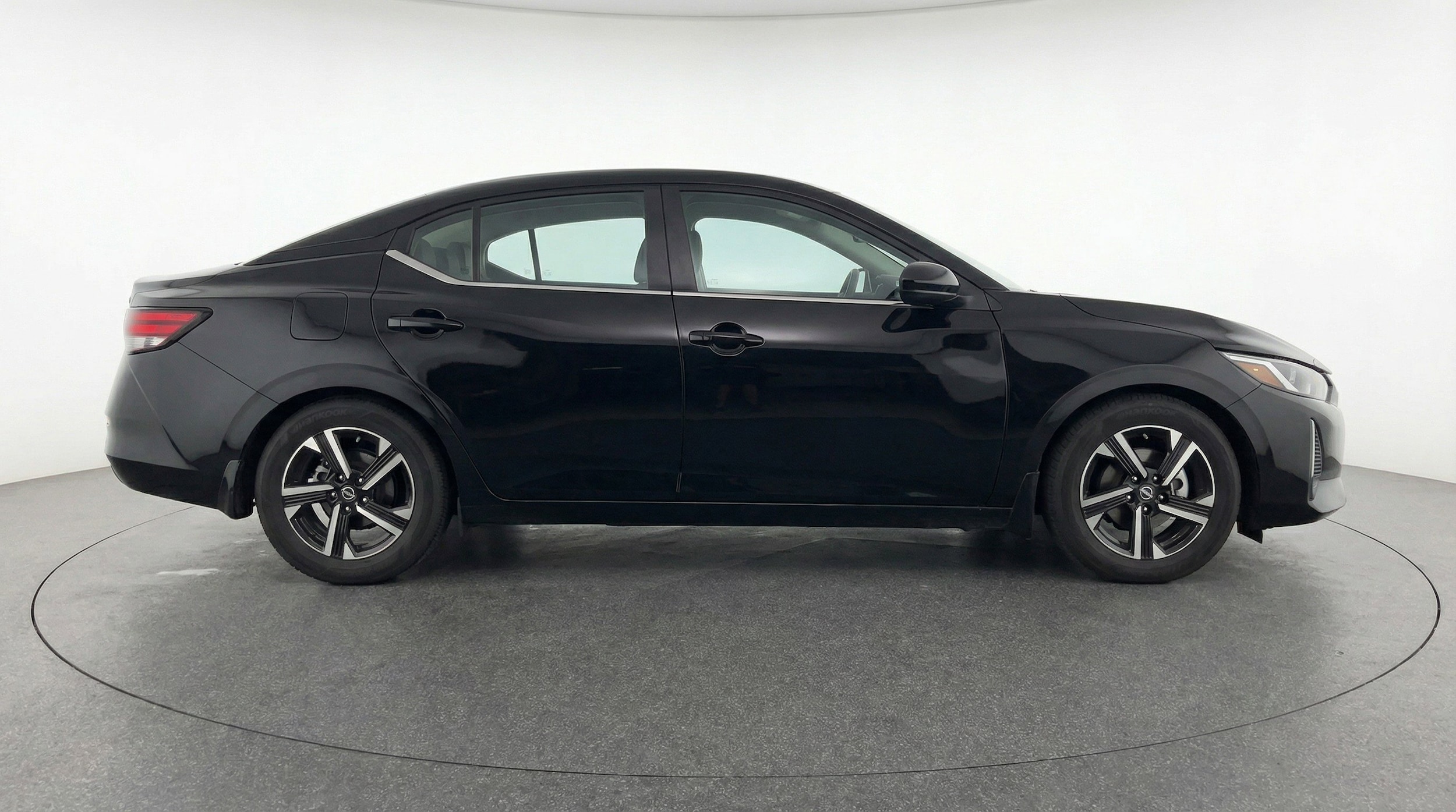 Thumbnail: 2025 Nissan Sentra - 11