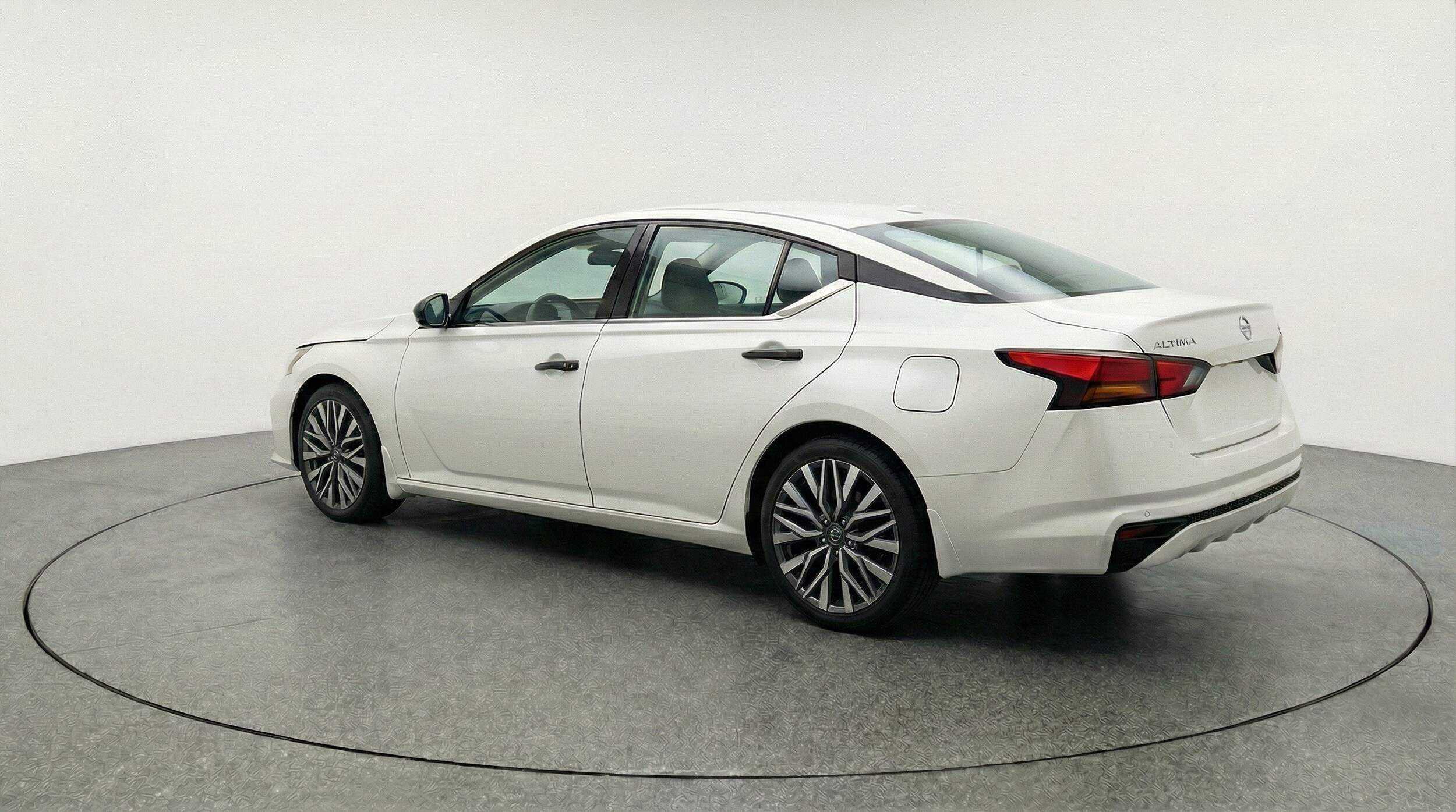 Thumbnail: 2025 Nissan Altima - 6