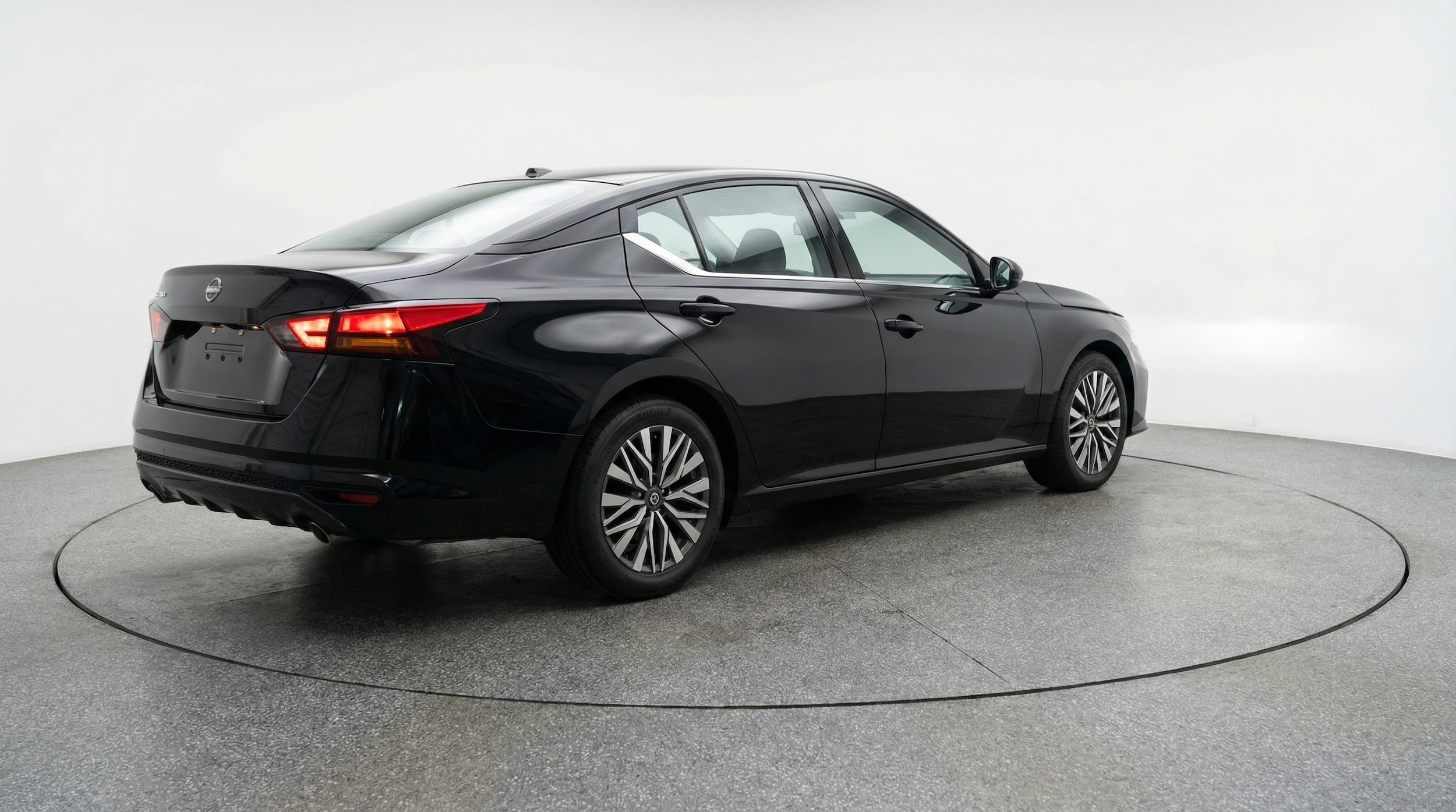 Thumbnail: 2025 Nissan Altima - 7