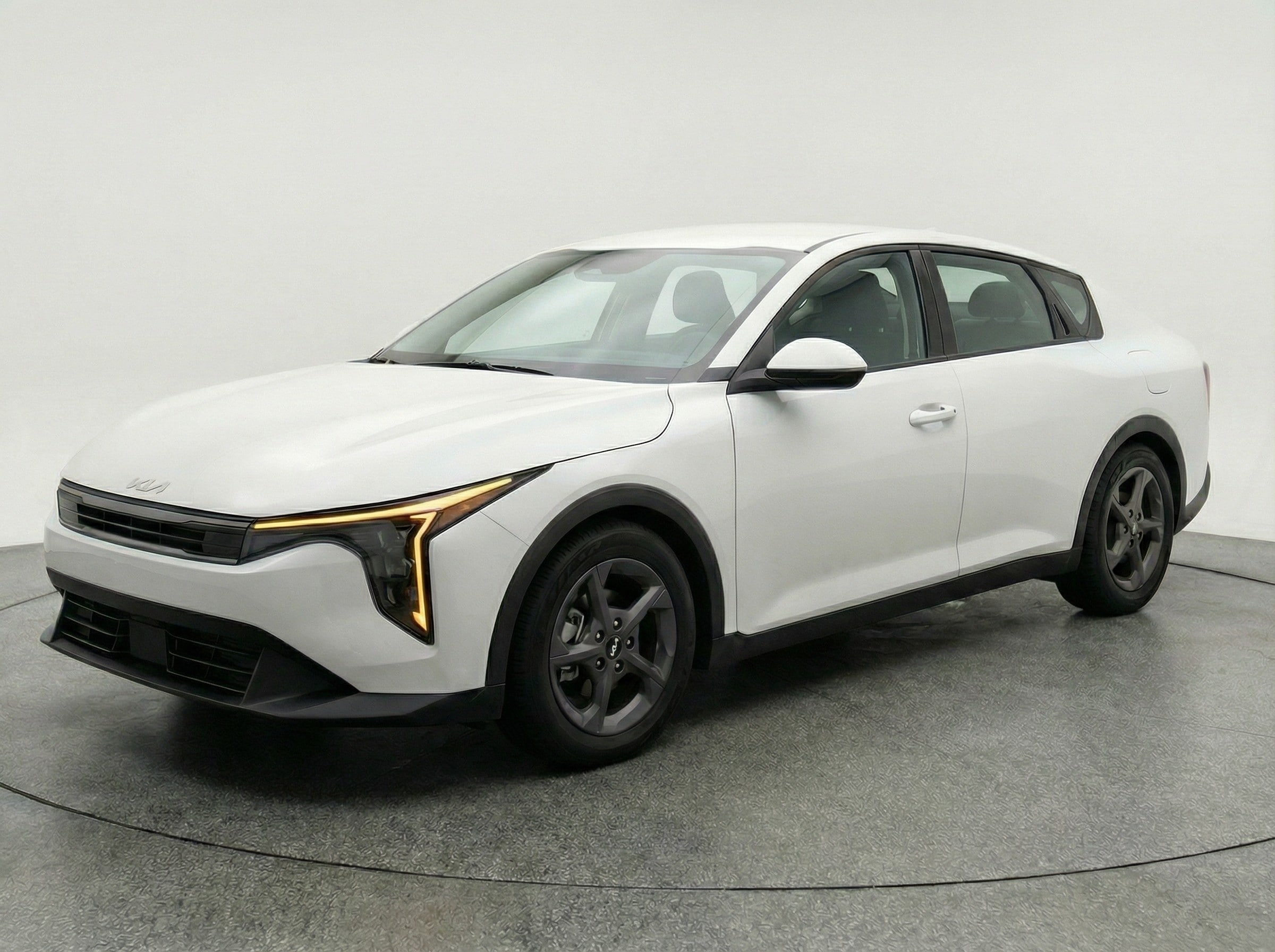 Thumbnail: 2025 Kia K4 - 3