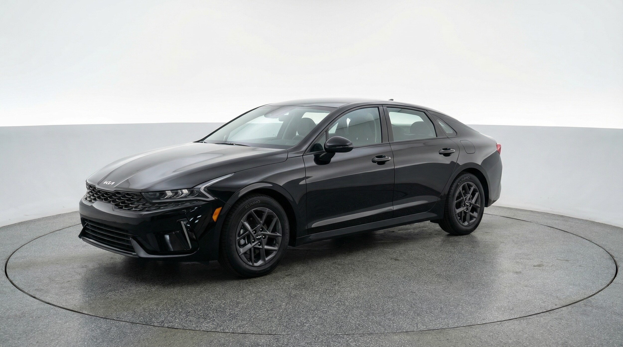 Thumbnail: 2025 Kia K5 - 3