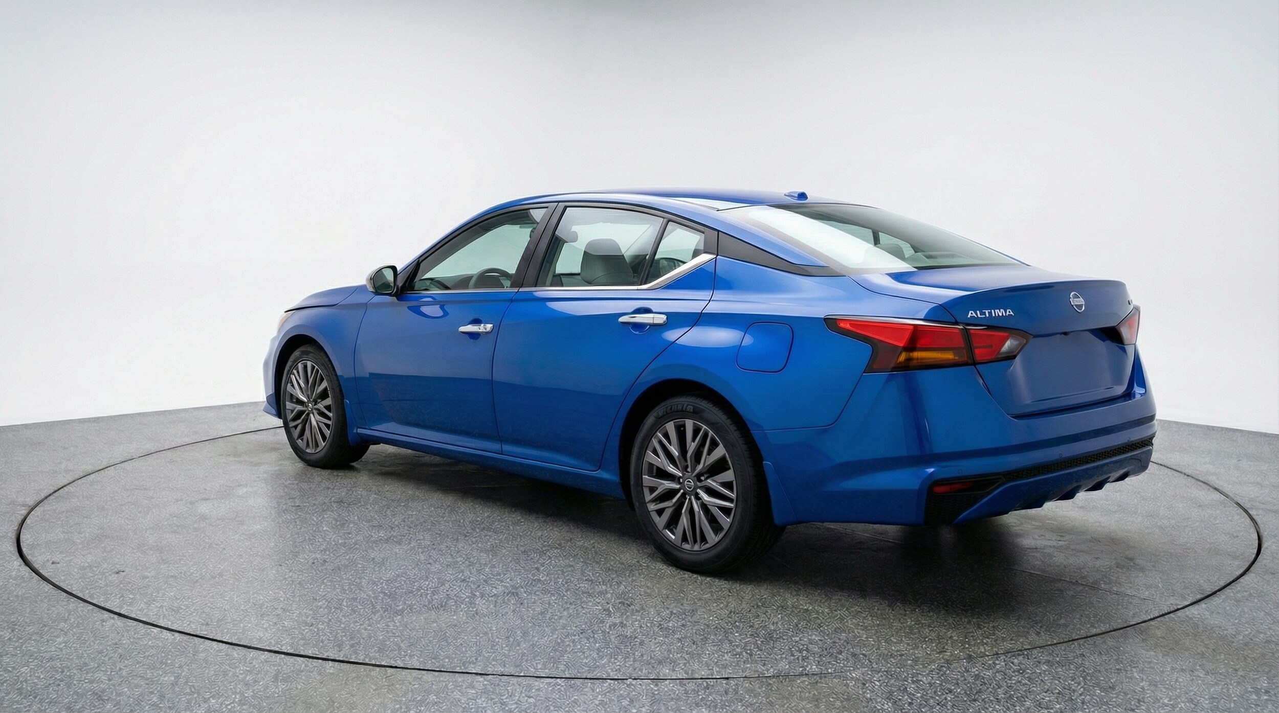 Thumbnail: 2025 Nissan Altima - 5