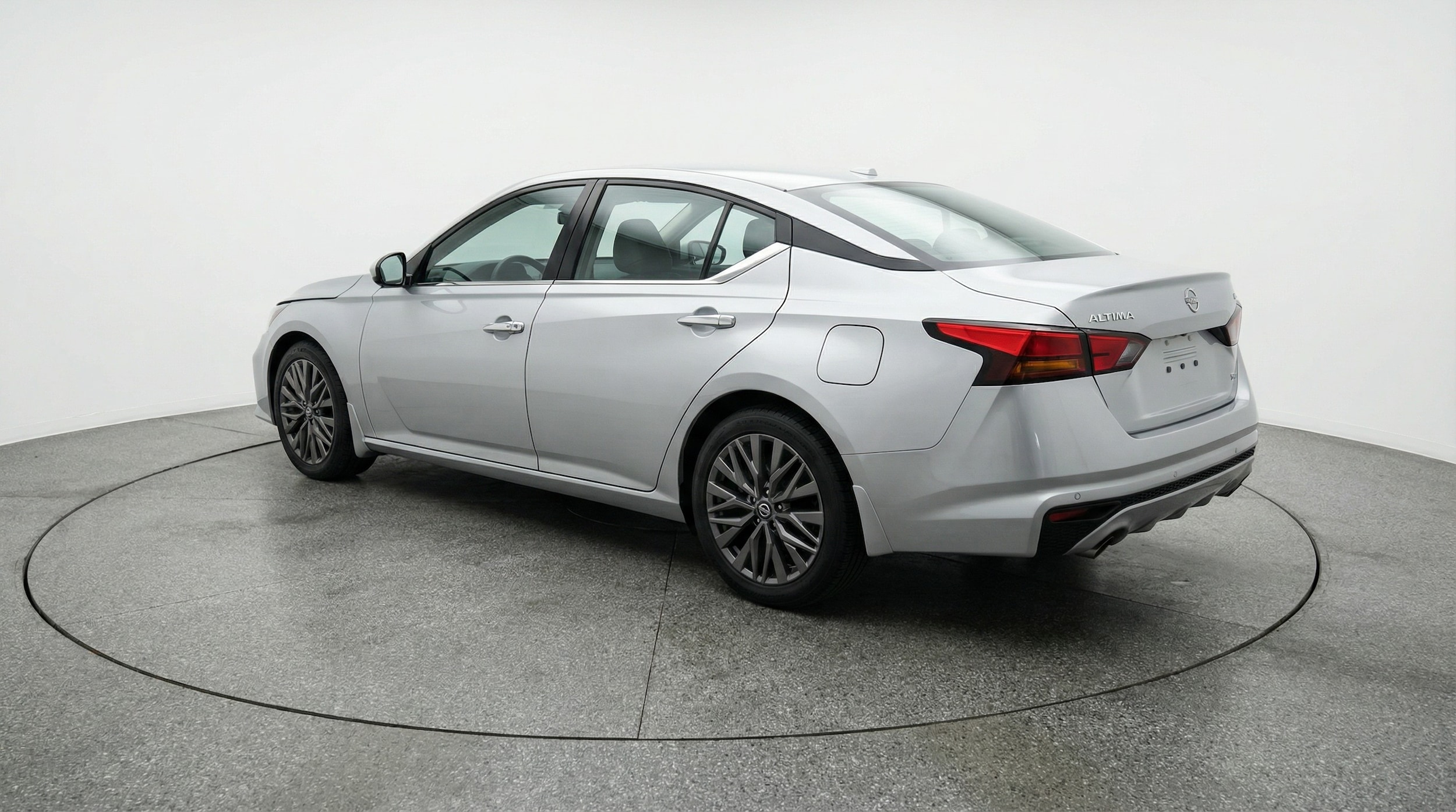 Thumbnail: 2025 Nissan Altima - 5