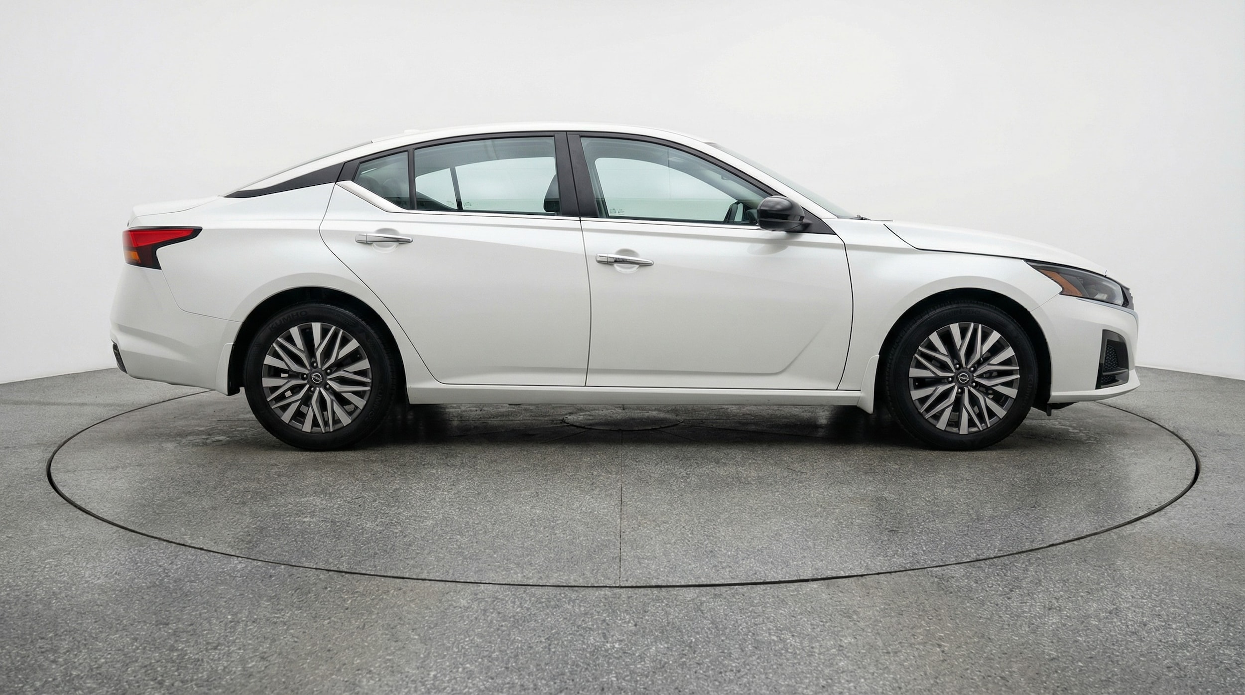 Thumbnail: 2025 Nissan Altima - 8