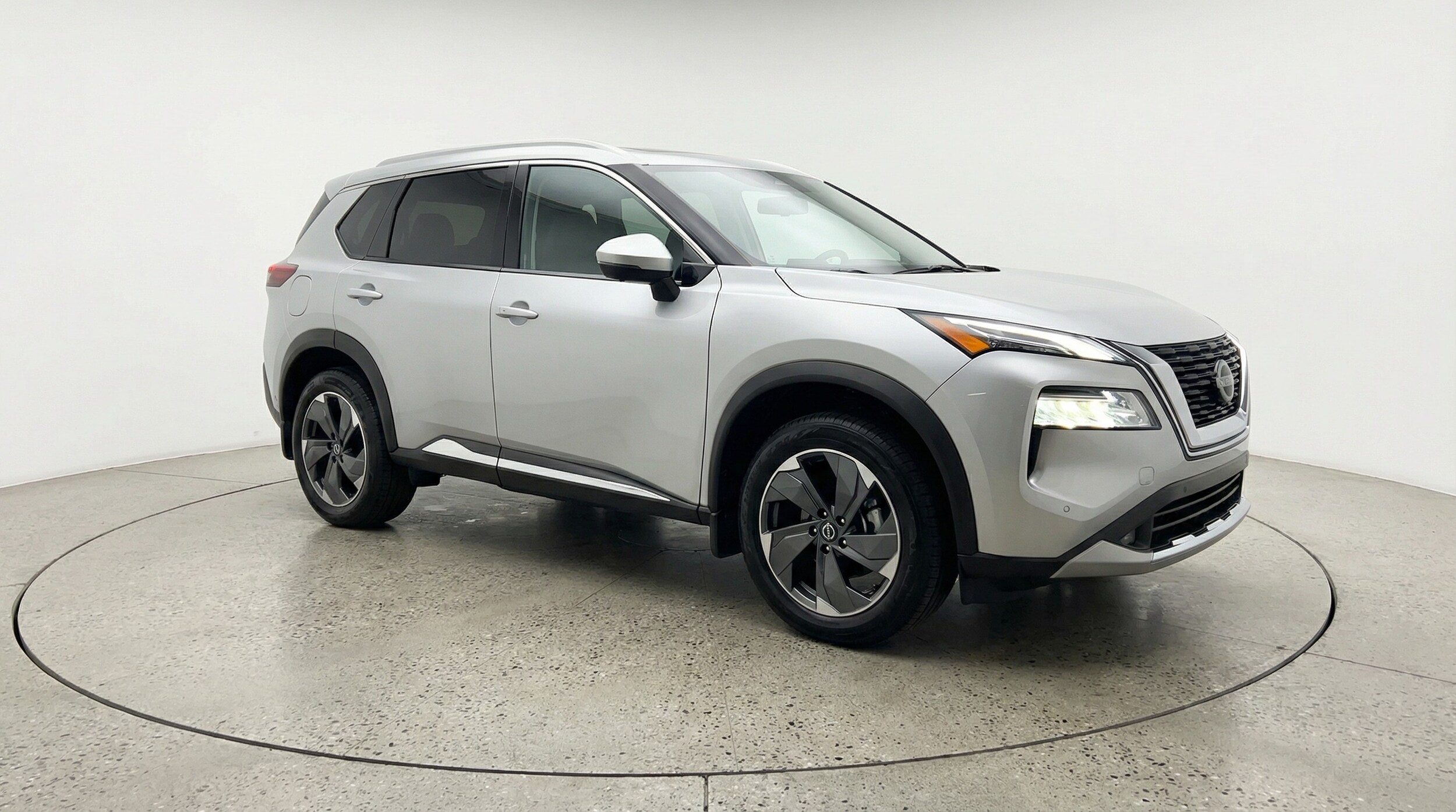 Thumbnail: 2025 Nissan Rogue - 1