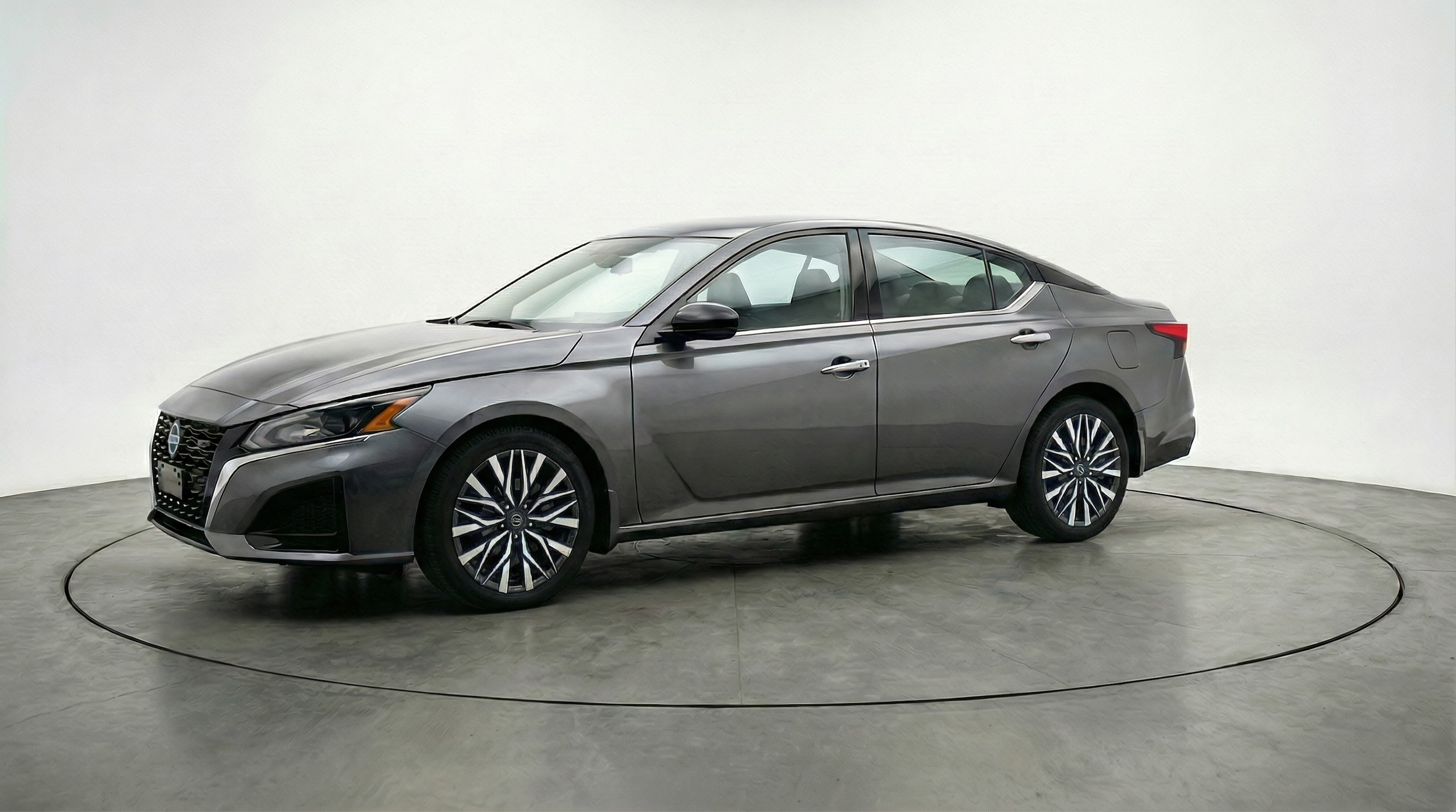 Thumbnail: 2025 Nissan Altima - 3