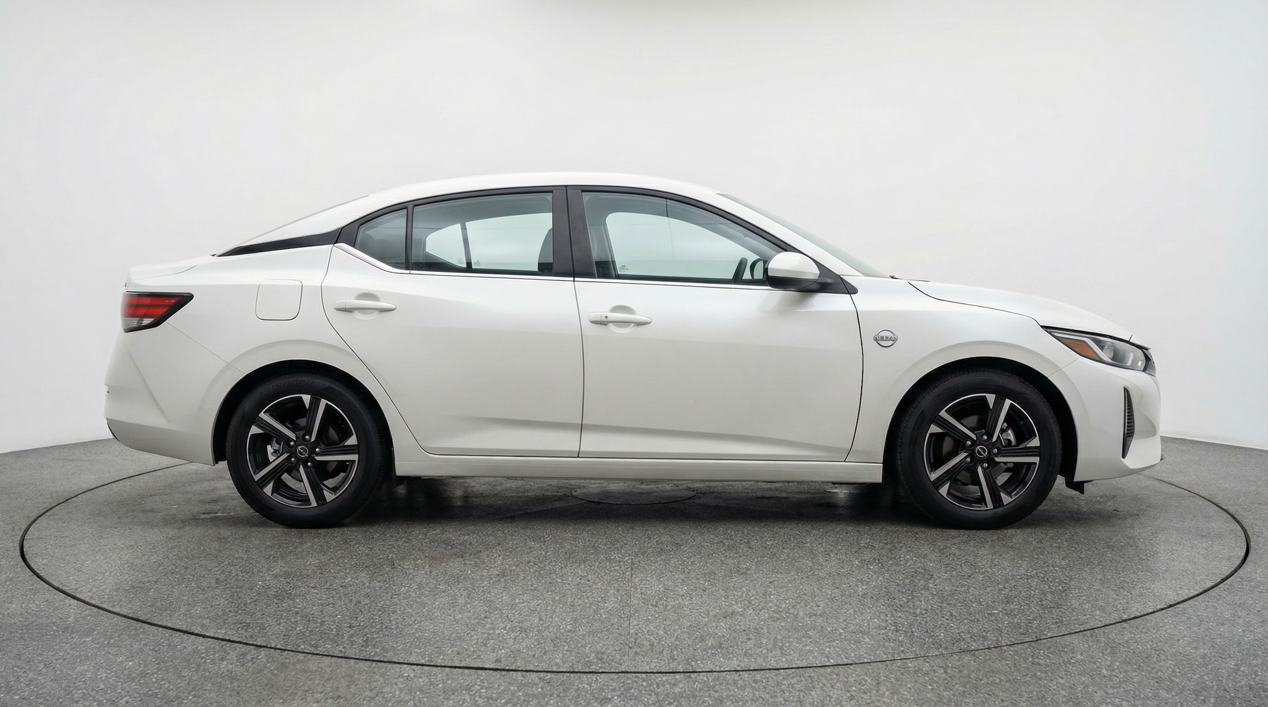 Thumbnail: 2025 Nissan Sentra - 8