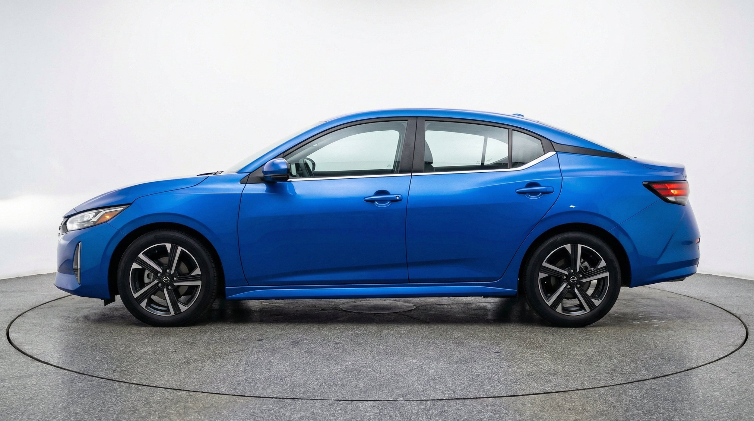 Thumbnail: 2025 Nissan Sentra - 5