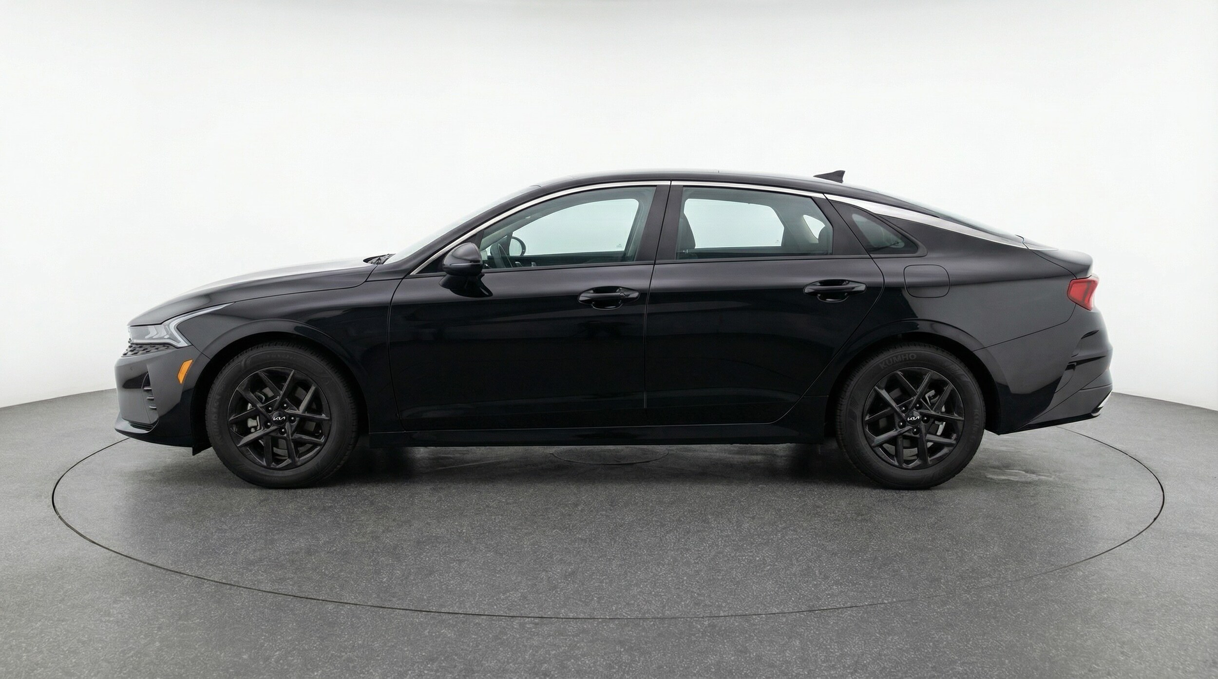 Thumbnail: 2025 Kia K5 - 4