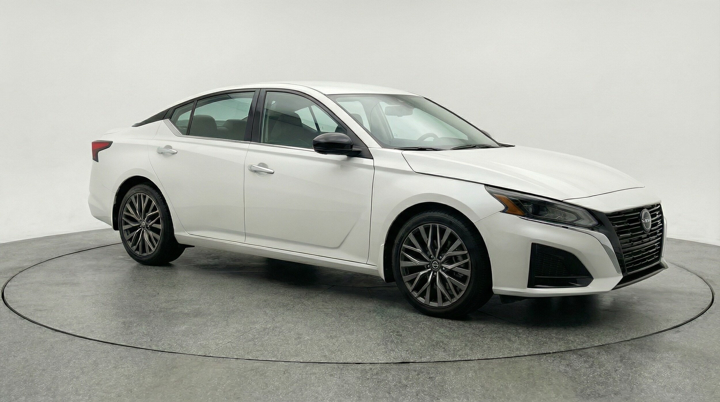 Thumbnail: 2025 Nissan Altima - 1