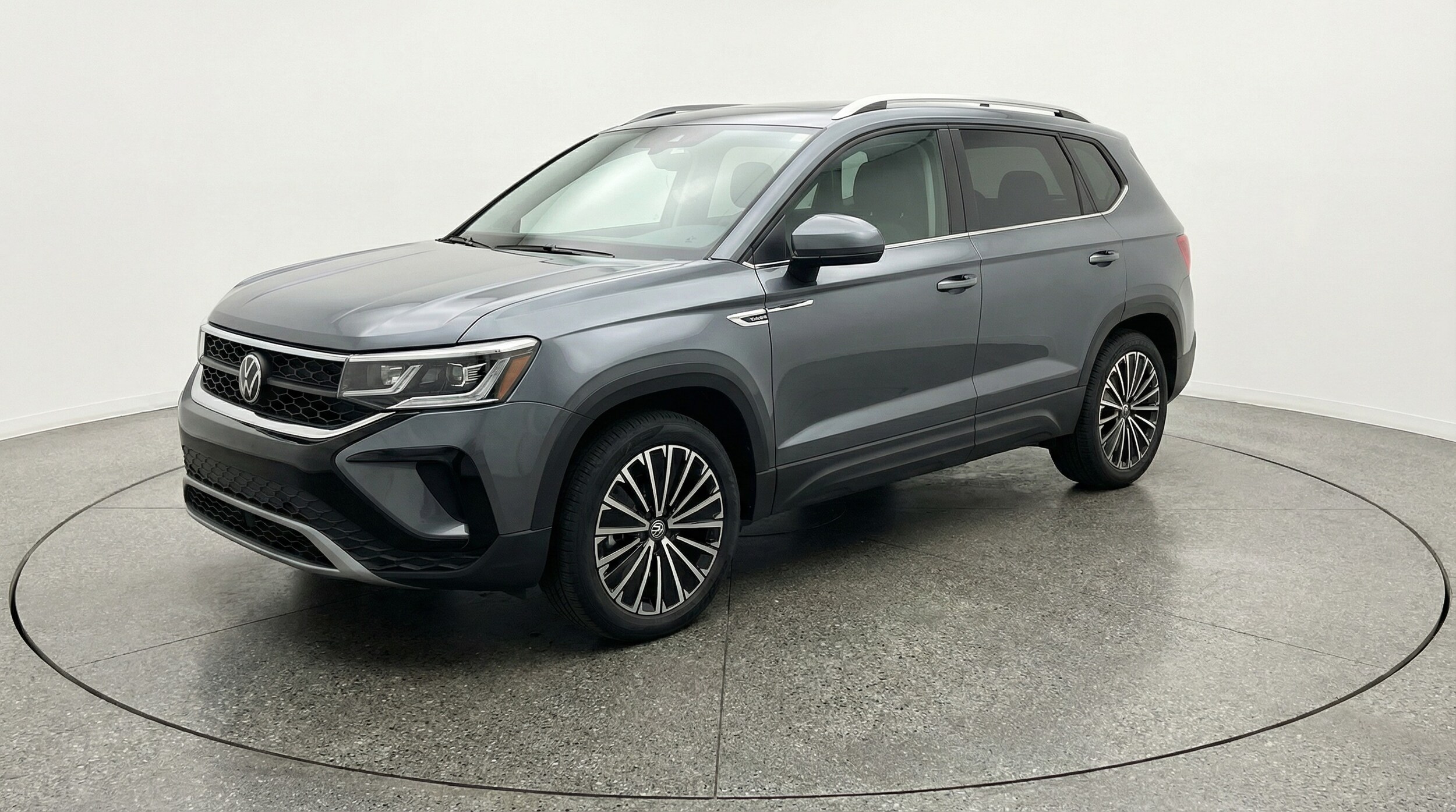 Thumbnail: 2025 Volkswagen Taos - 3